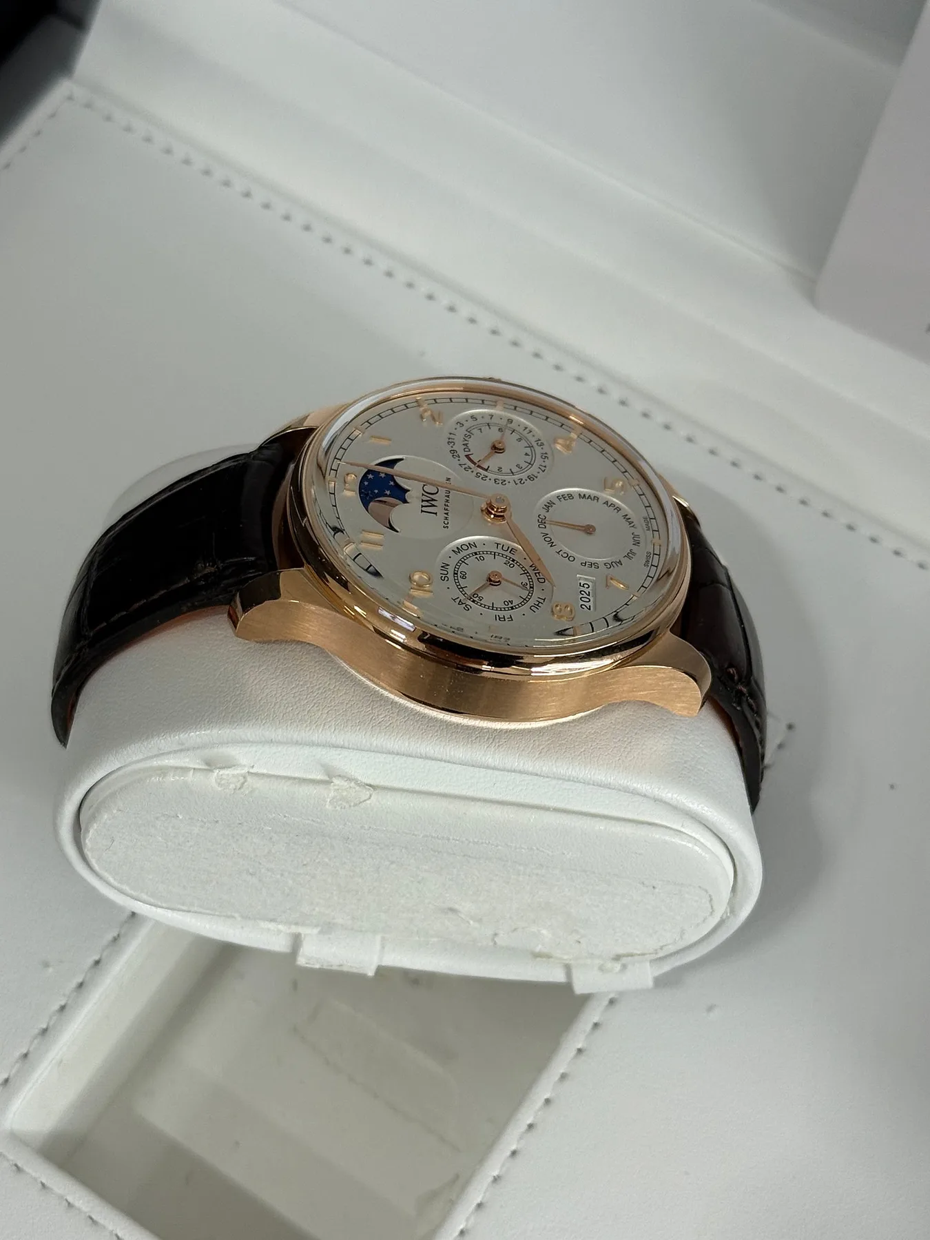 IWC 포르투기저 퍼페추얼 캘린더 44미리 로즈골드 2019 사진 3