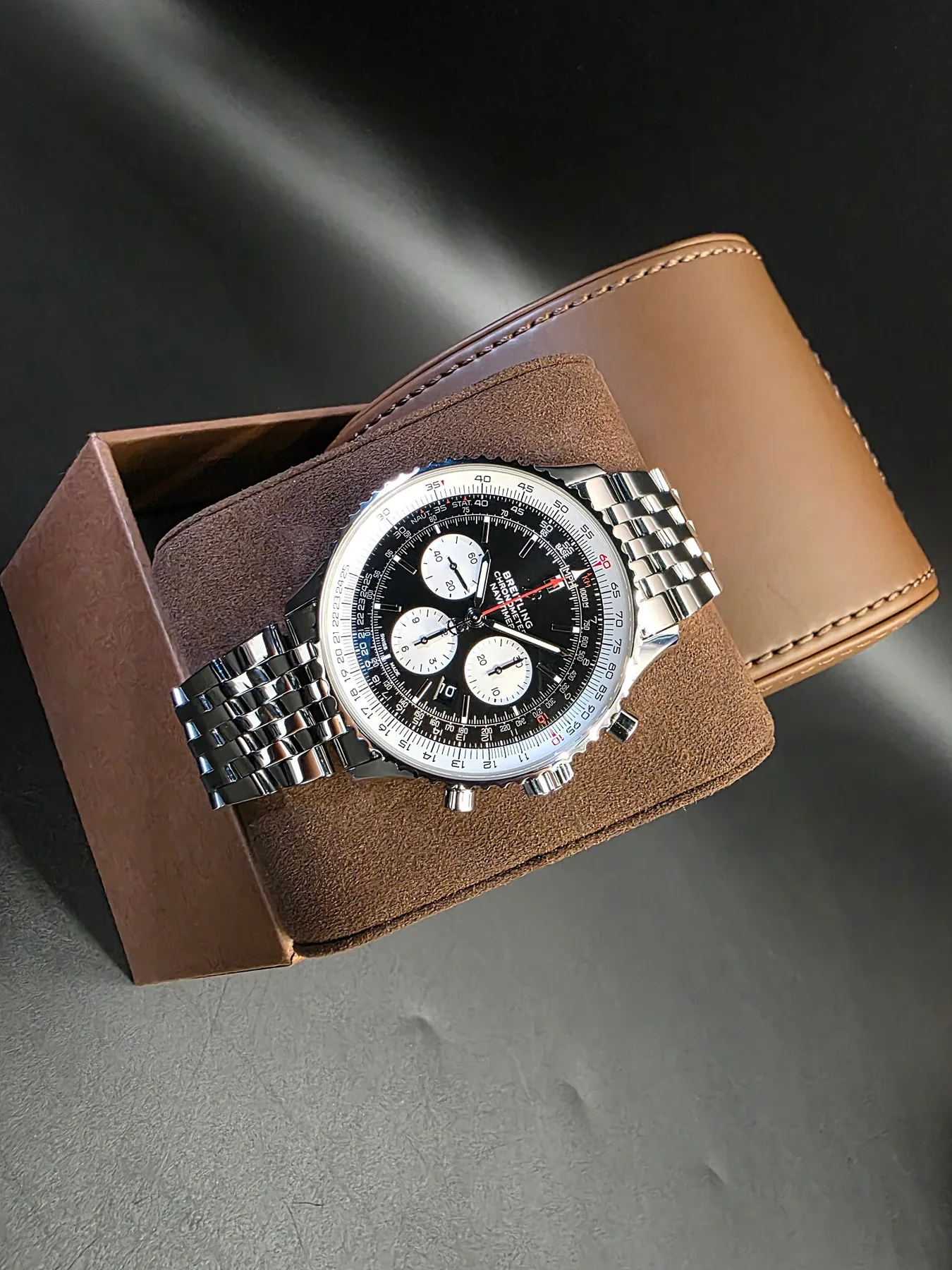 브라이틀링 네비타이머 B01 크로노그래프 46mm 검판 스틸 2021 사진 2
