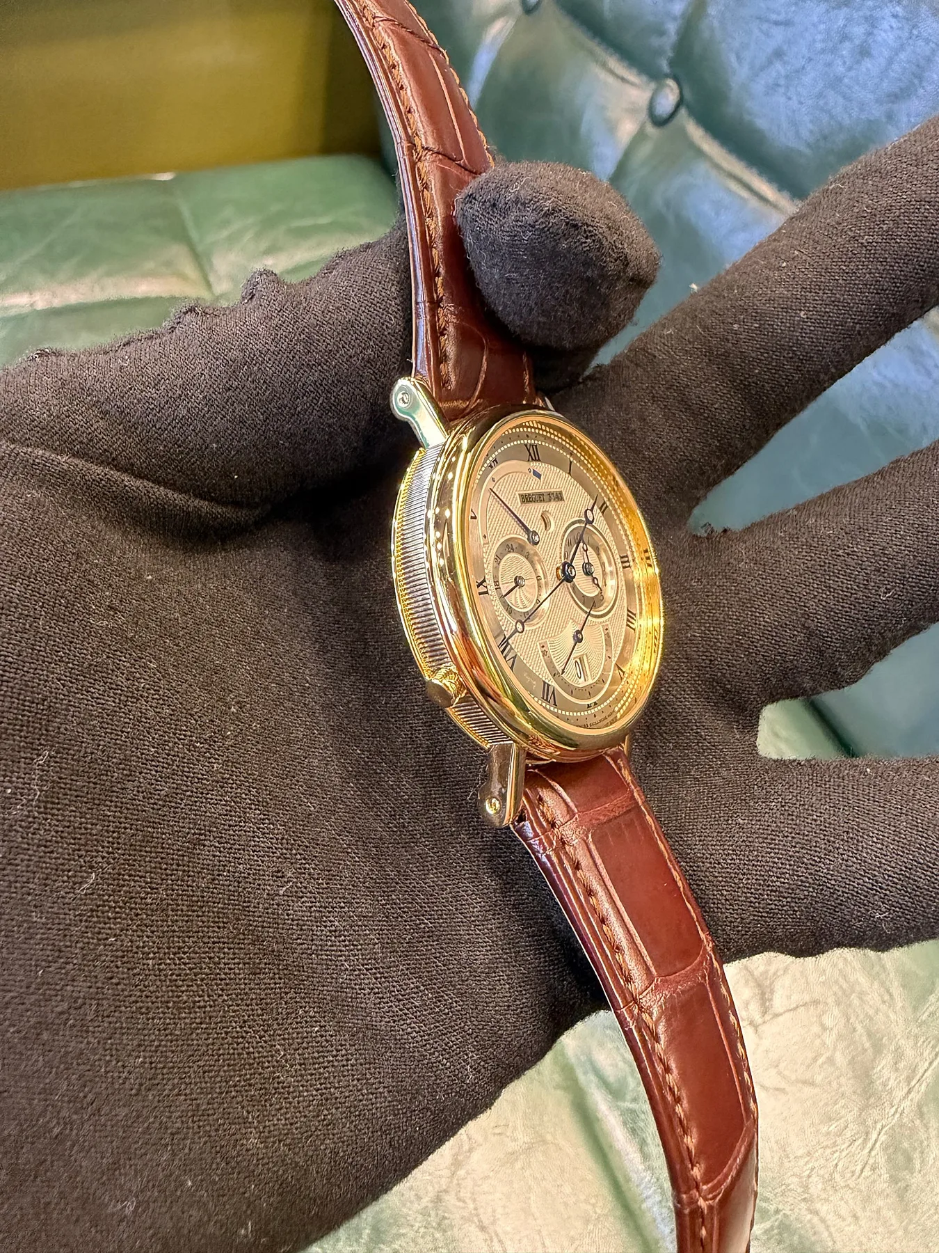 브레게 클래지크 5707 알람 옐로우골드 39mm 2000 사진 3