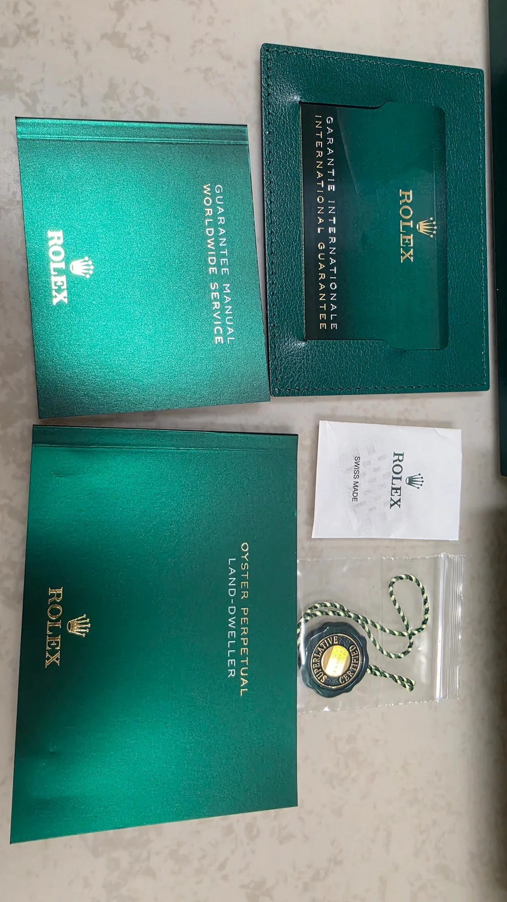 롤렉스 랜드-드웰러 36 화이트골드 허니콤 플랫쥬빌레 화이트다이얼 127234 2026 사진 7