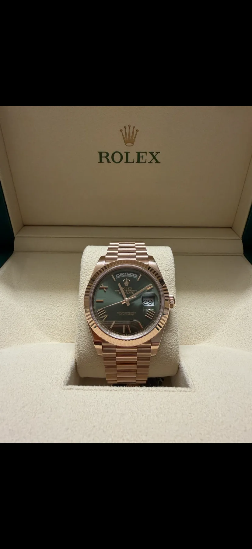 롤렉스 데이데이트 40mm 로즈골드 올리브그린 2024 사진 1