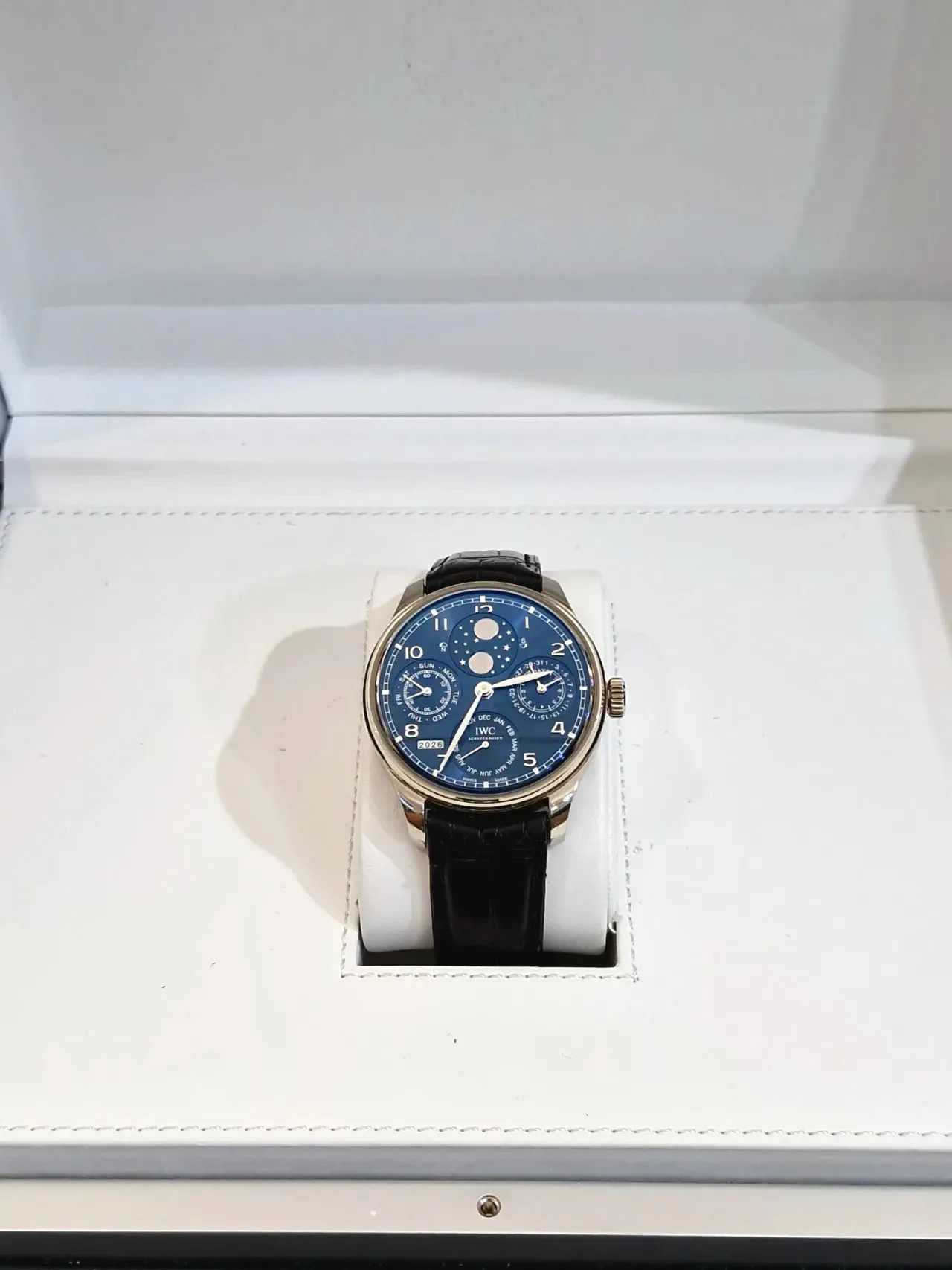 IWC 포르투기즈 퍼페츄얼캘린더 화이트골드 청판 2021 사진 2