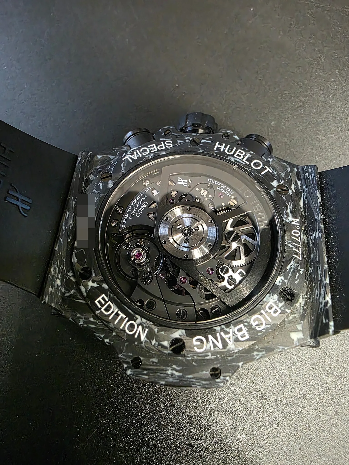 위블로 빅뱅 유니코 카본 화이트 44mm 2022 사진 8