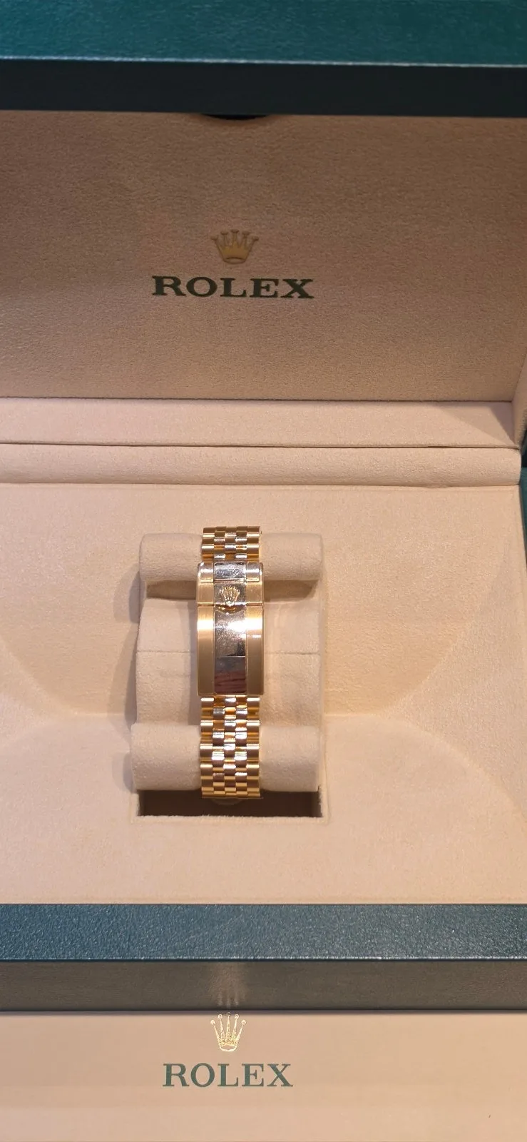 롤렉스 GMT-Master II 126718GRNR 금통 2025 사진 4