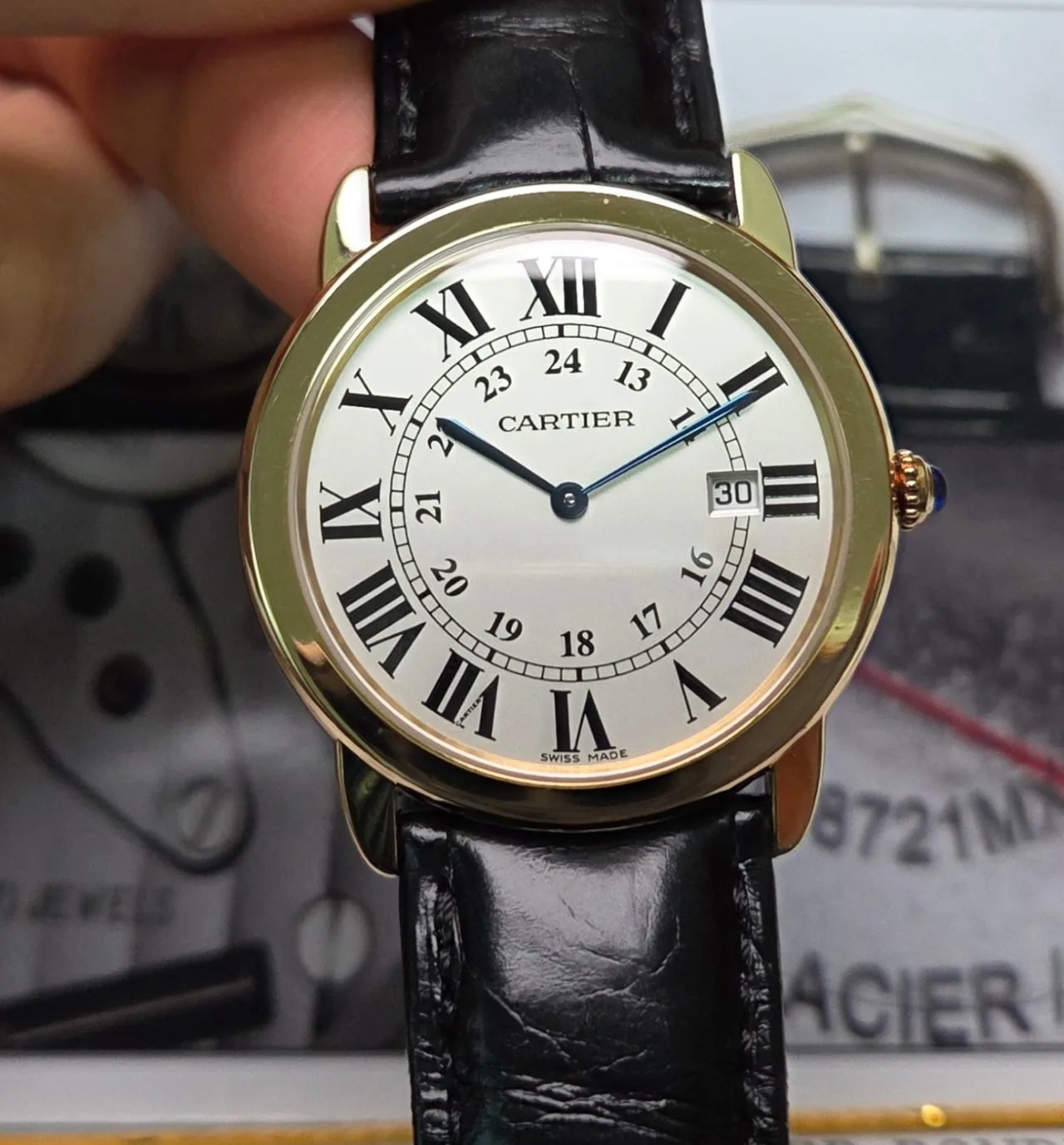 까르띠에 롱드솔로 18K올금통 실버로만판 36mm 쿼츠 사진 1