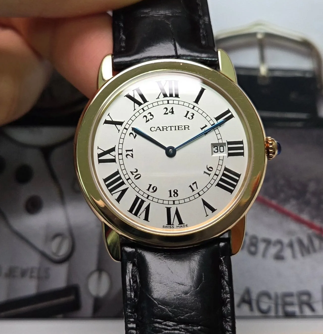 까르띠에 롱드솔로 18K올금통 실버로만판 36mm 쿼츠 사진 2