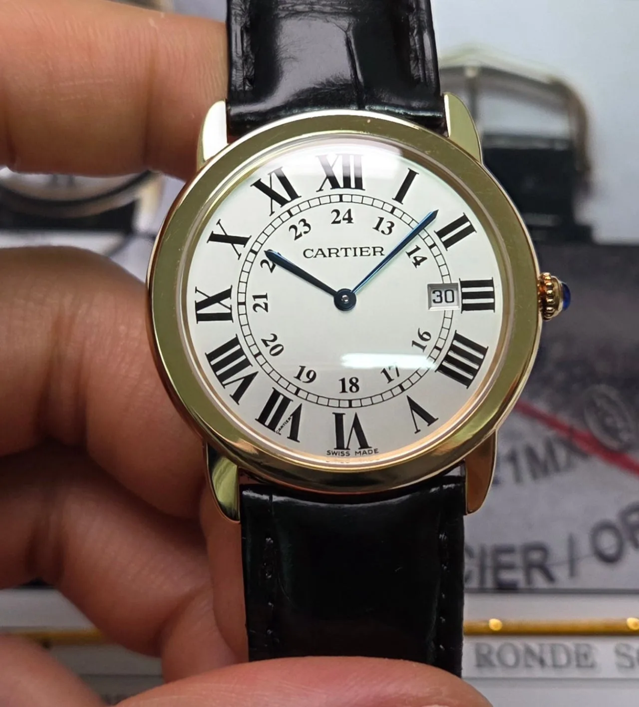 까르띠에 롱드솔로 18K올금통 실버로만판 36mm 쿼츠 사진 7