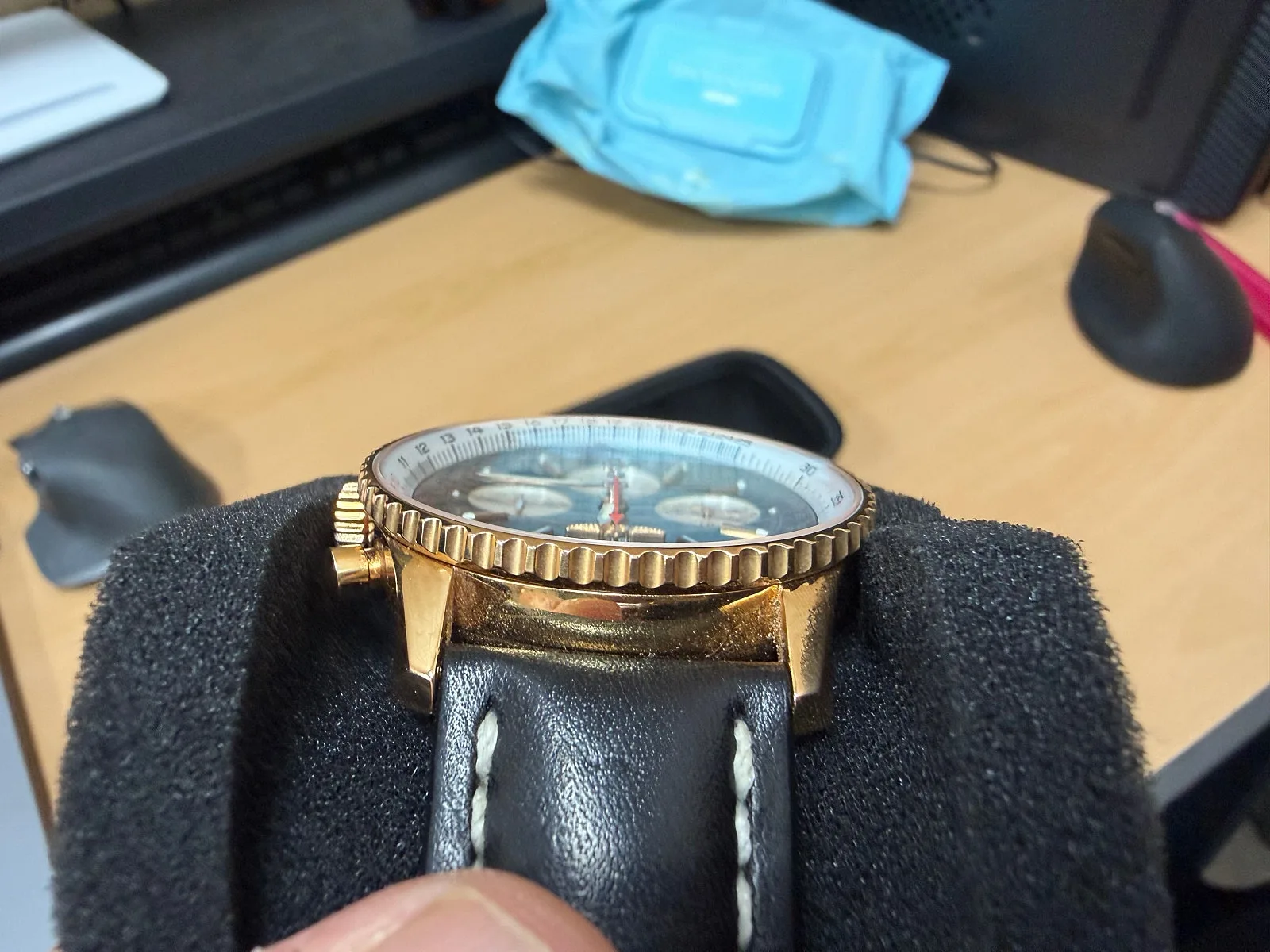 브라이틀링 네비타이머 43mm 18k 로즈골드 2018 사진 7