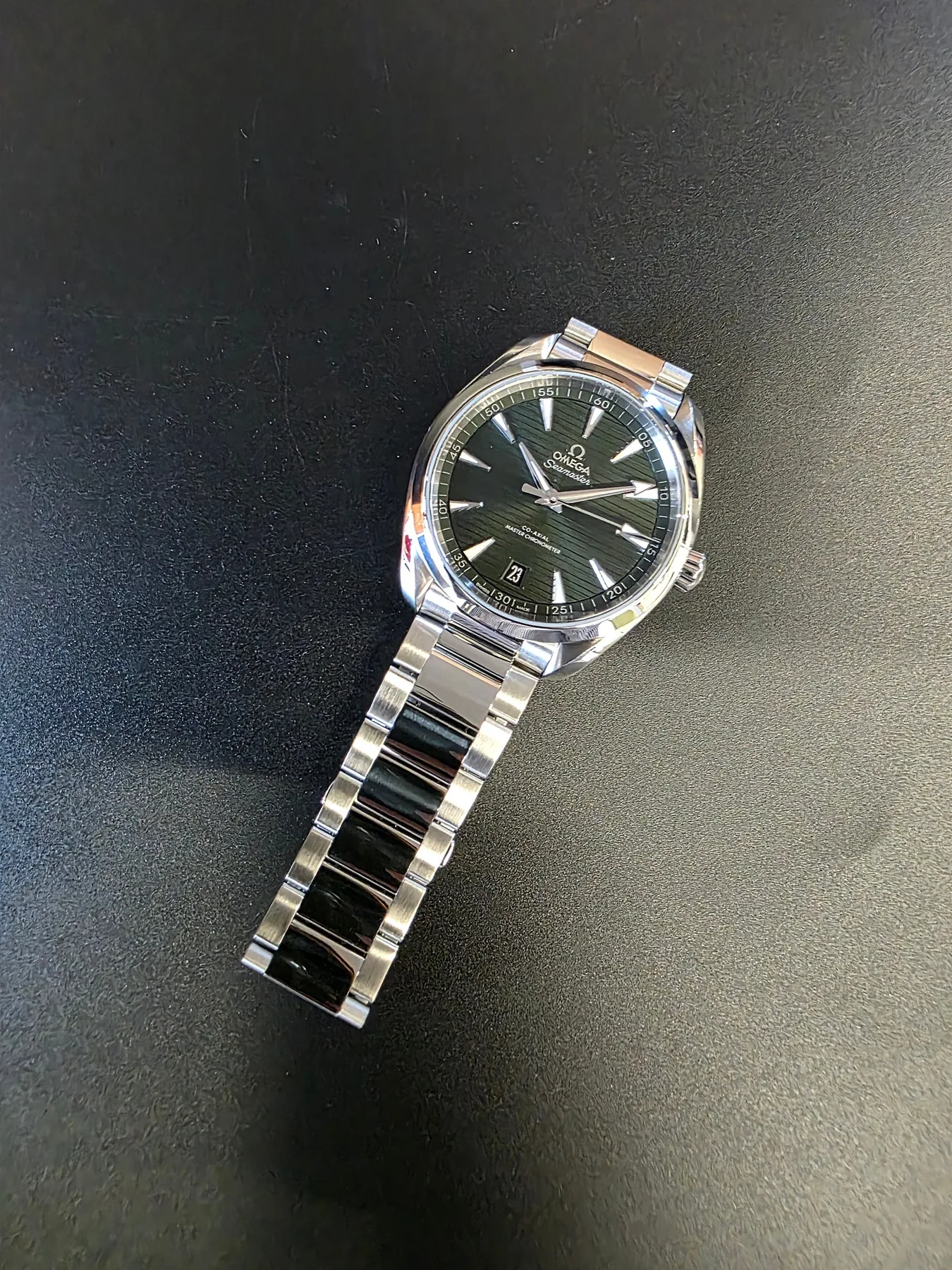 오메가 씨마스터 아쿠아테라 41mm 그린 스틸 2020 사진 8