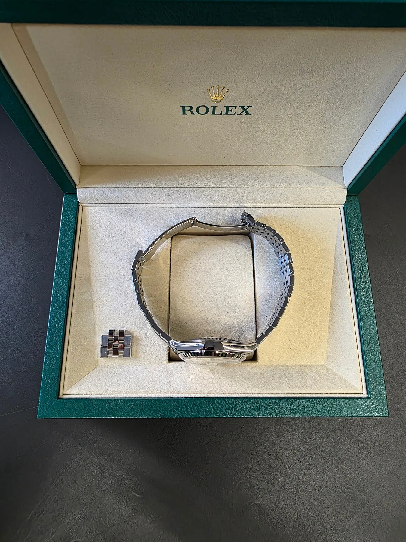 롤렉스 랜드드웰러 36mm 인텐스 화이트 127234 2026 사진 7