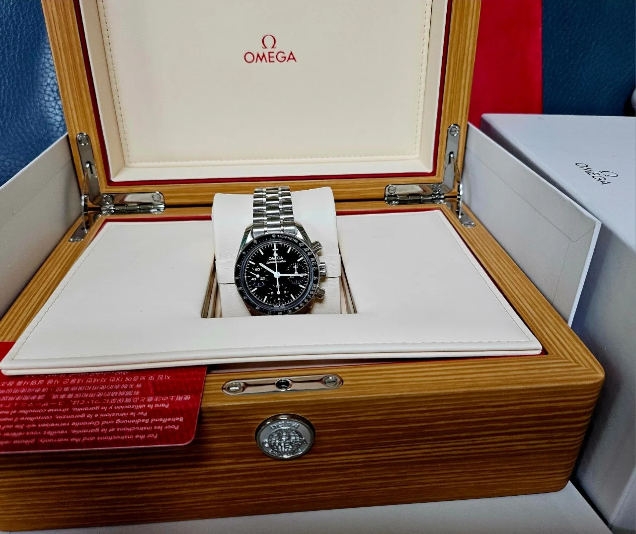 오메가 스피드마스터 38mm 검판 2026 사진 8