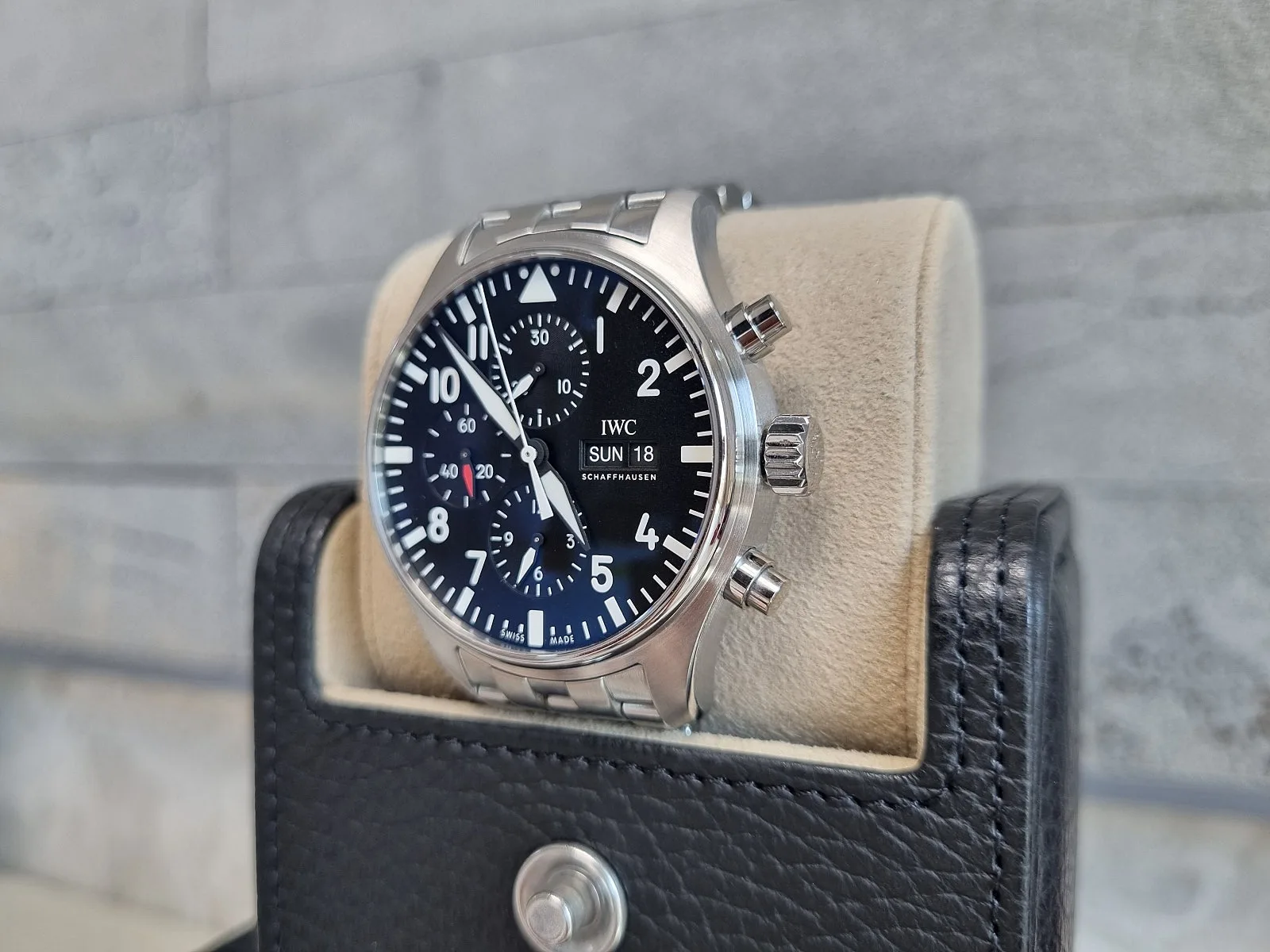 IWC 파일럿 크로노그래프 검판 43mm 2021 사진 3