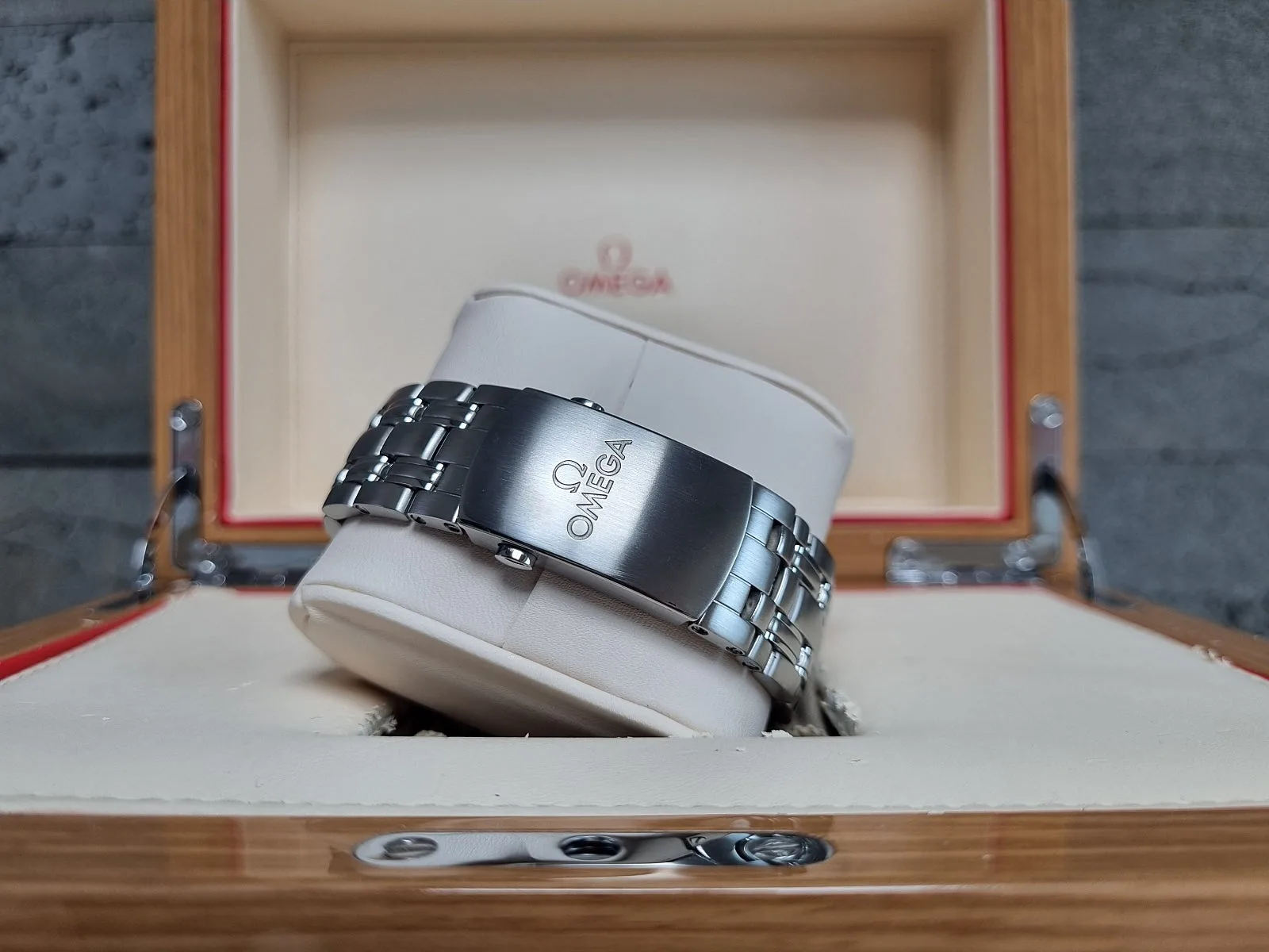 오메가 씨마스터 300 검판 41MM 2015 사진 5
