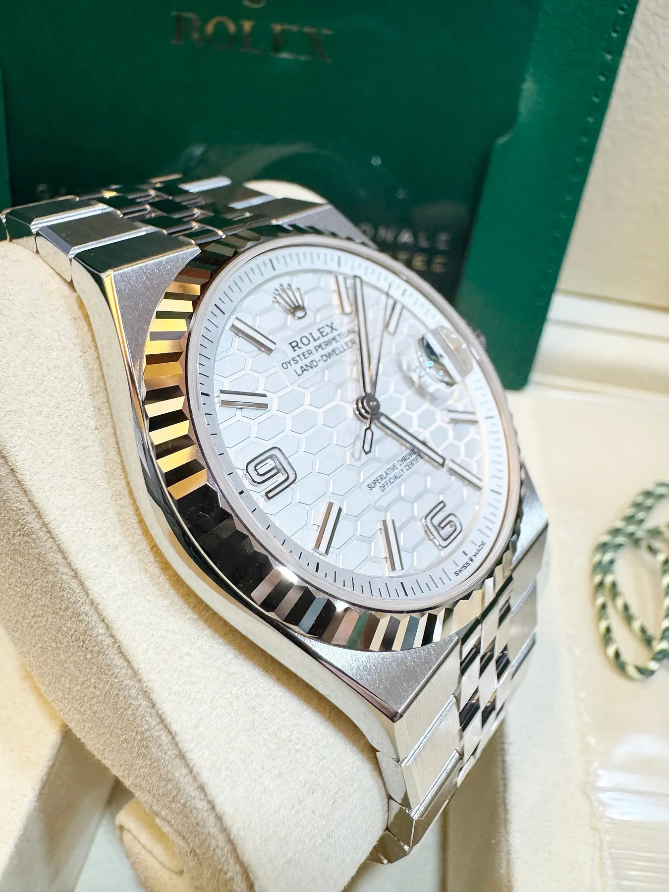 롤렉스 랜드드웰러 127334 화이트 플랫쥬빌레 40mm 2025 사진 2