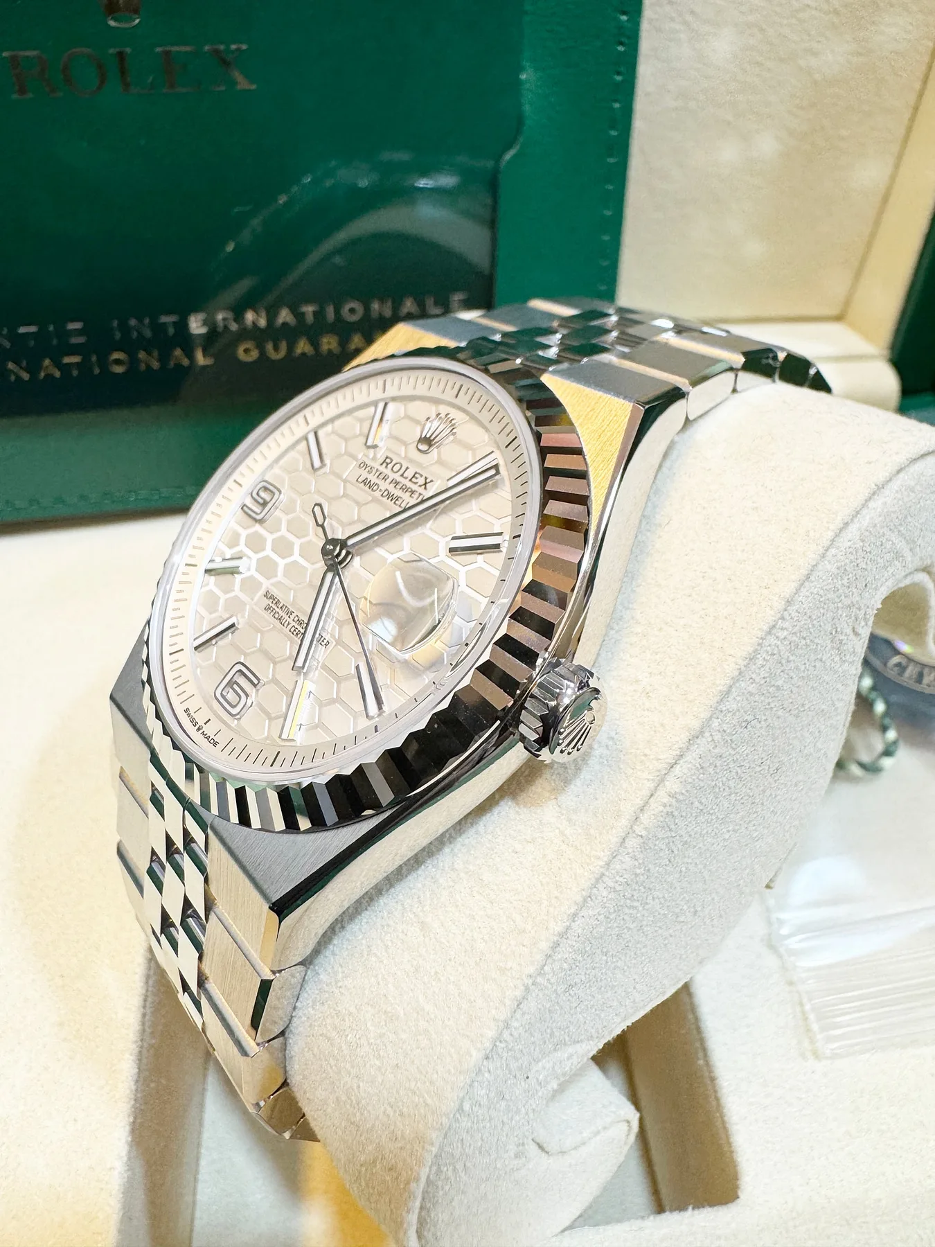 롤렉스 랜드드웰러 127334 화이트 플랫쥬빌레 40mm 2025 사진 3