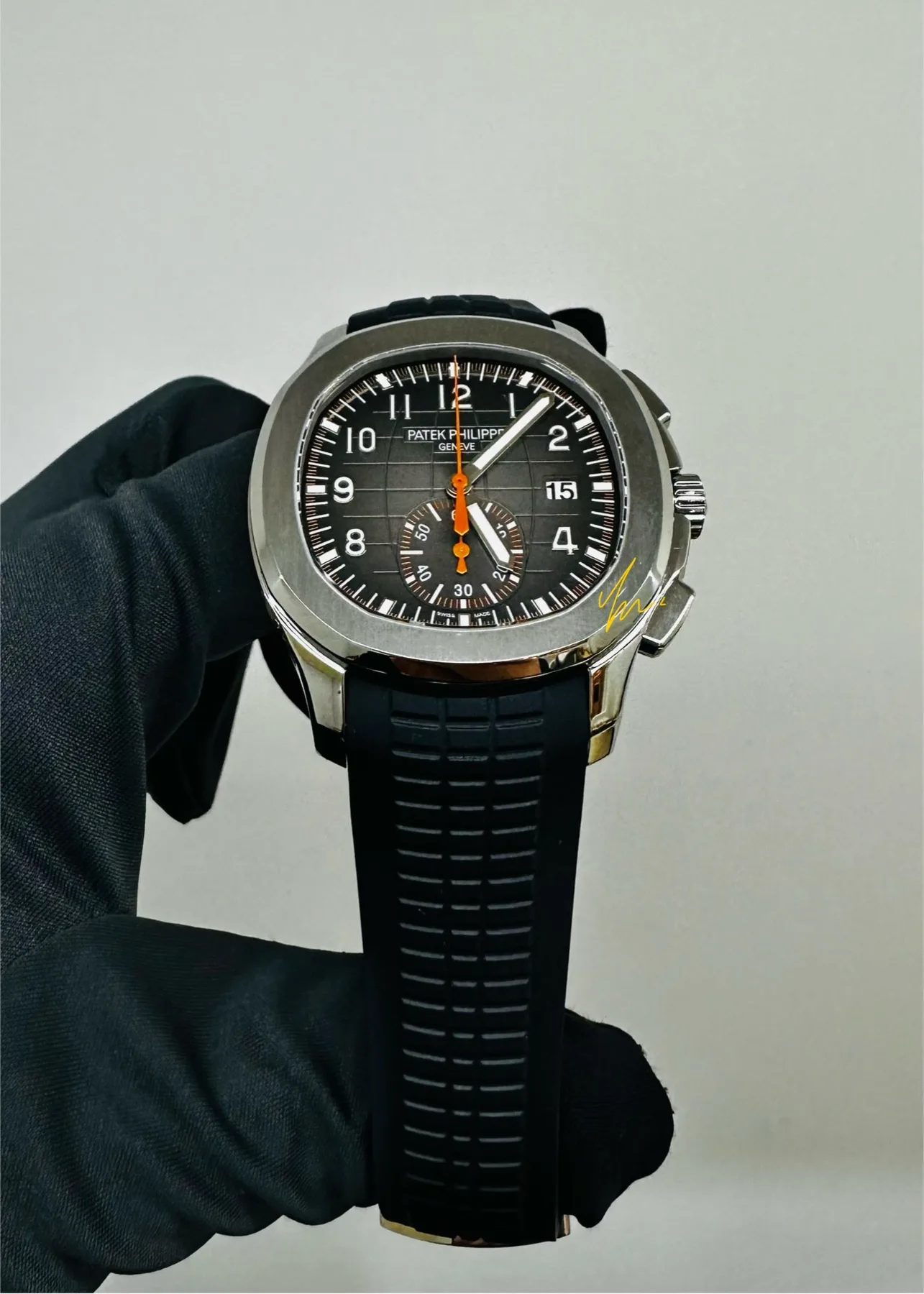 파텍필립 아쿠아넛 5968A 42mm 오렌지넛 2026 사진 3