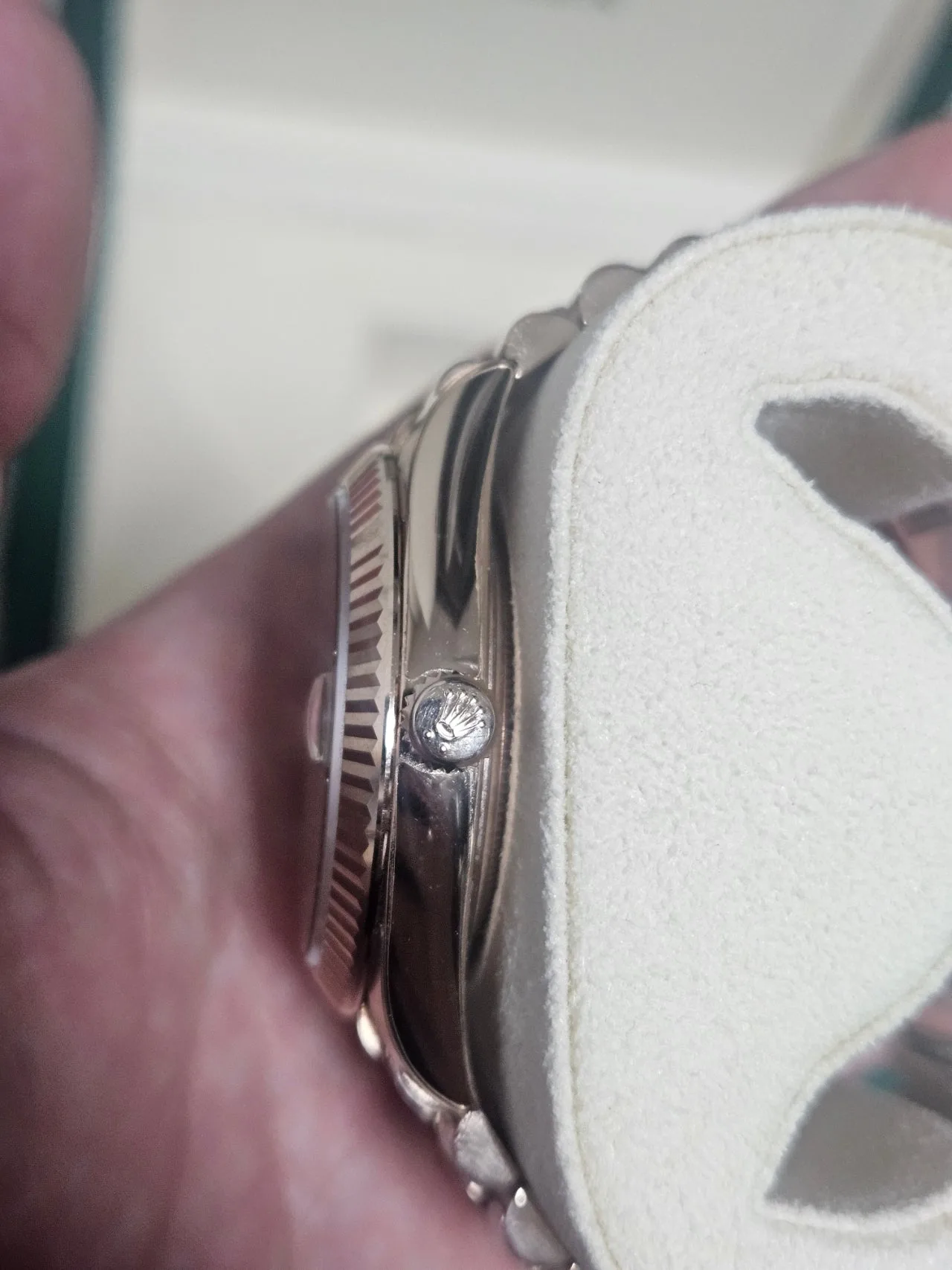 롤렉스 데이데이트 40mm 금통 초코판 2024 사진 3