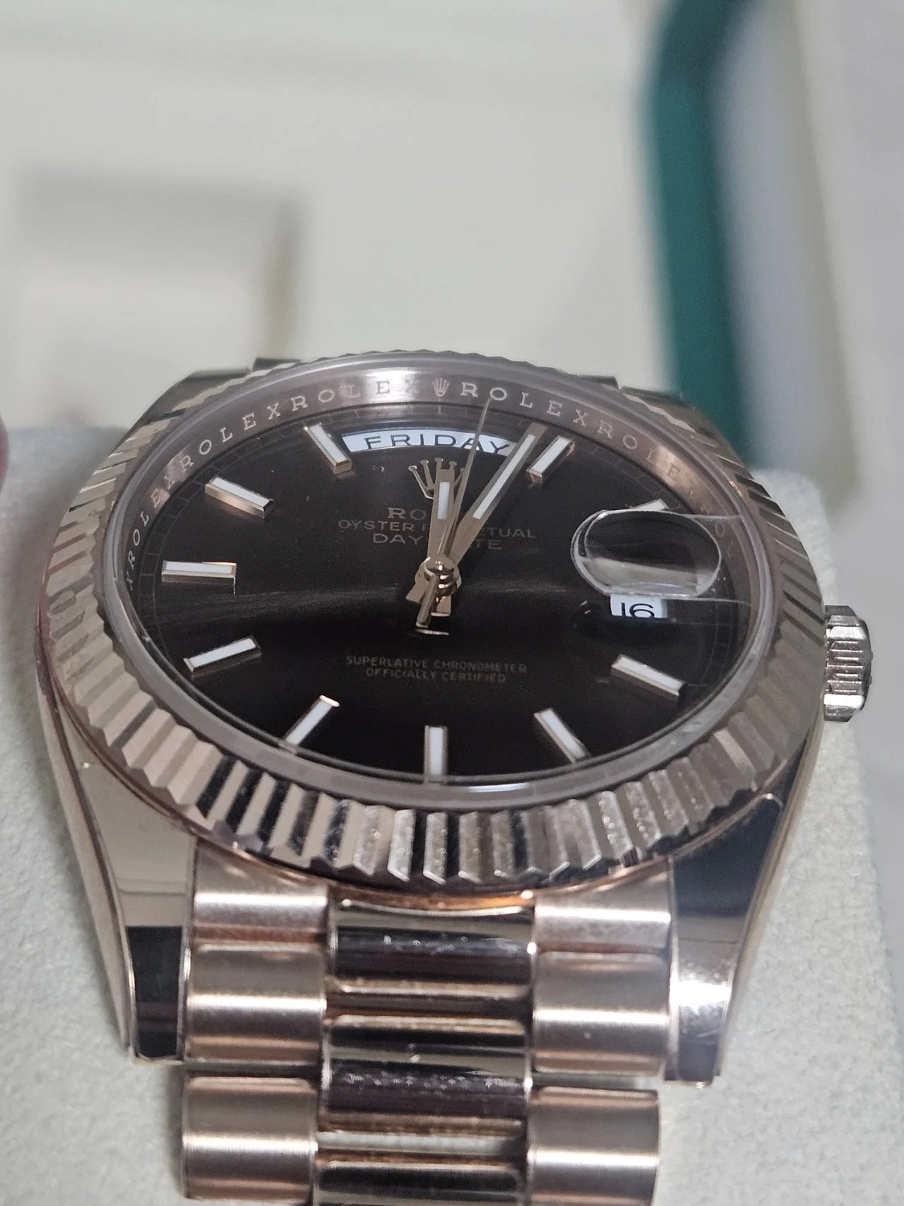 롤렉스 데이데이트 40mm 금통 초코판 2024 사진 4