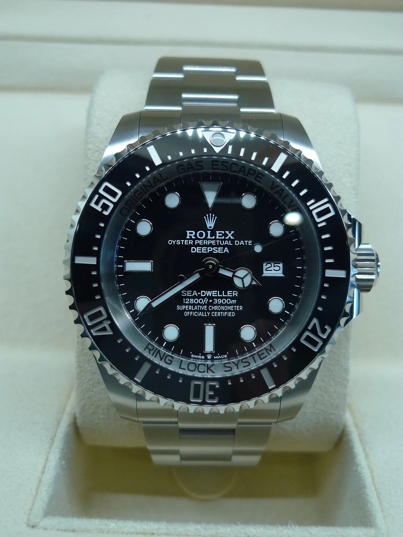 롤렉스 씨드웰러 딥씨 블랙 44mm 2022 사진 1