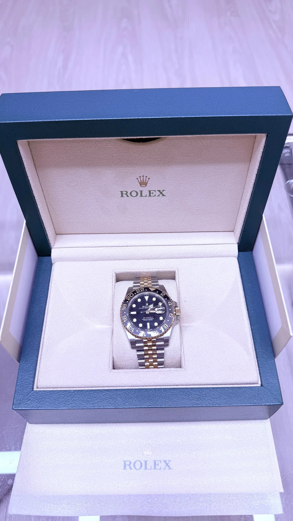 롤렉스 GMT 마스터2 꿀벌 2024 사진 3