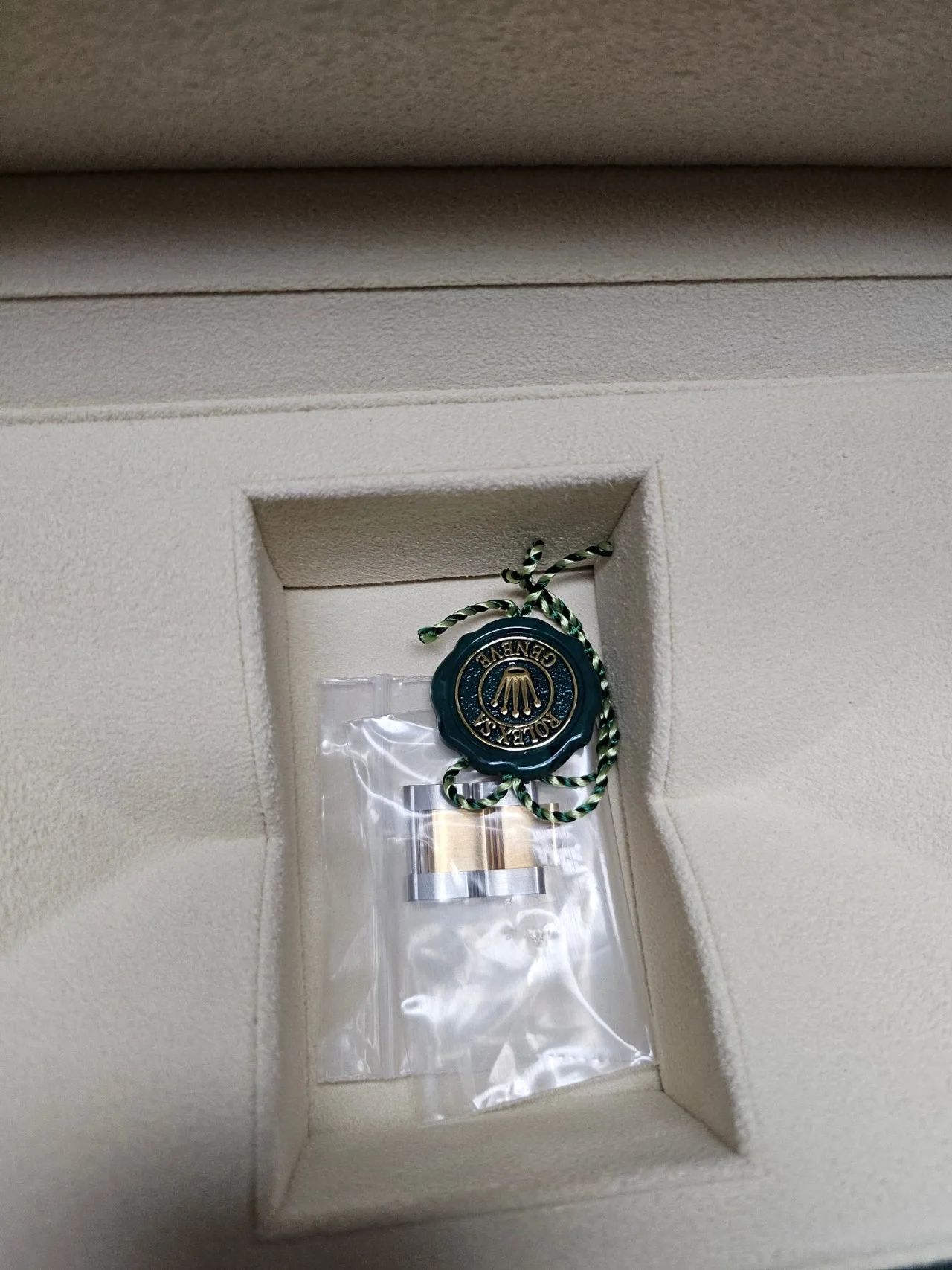 롤렉스 서브마리너 청콤 41mm 2024 사진 7