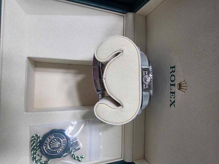 롤렉스 GMT MASTER 2 스틸 블랙 쥬빌레 M126710GRNR-0003 2025 사진 3
