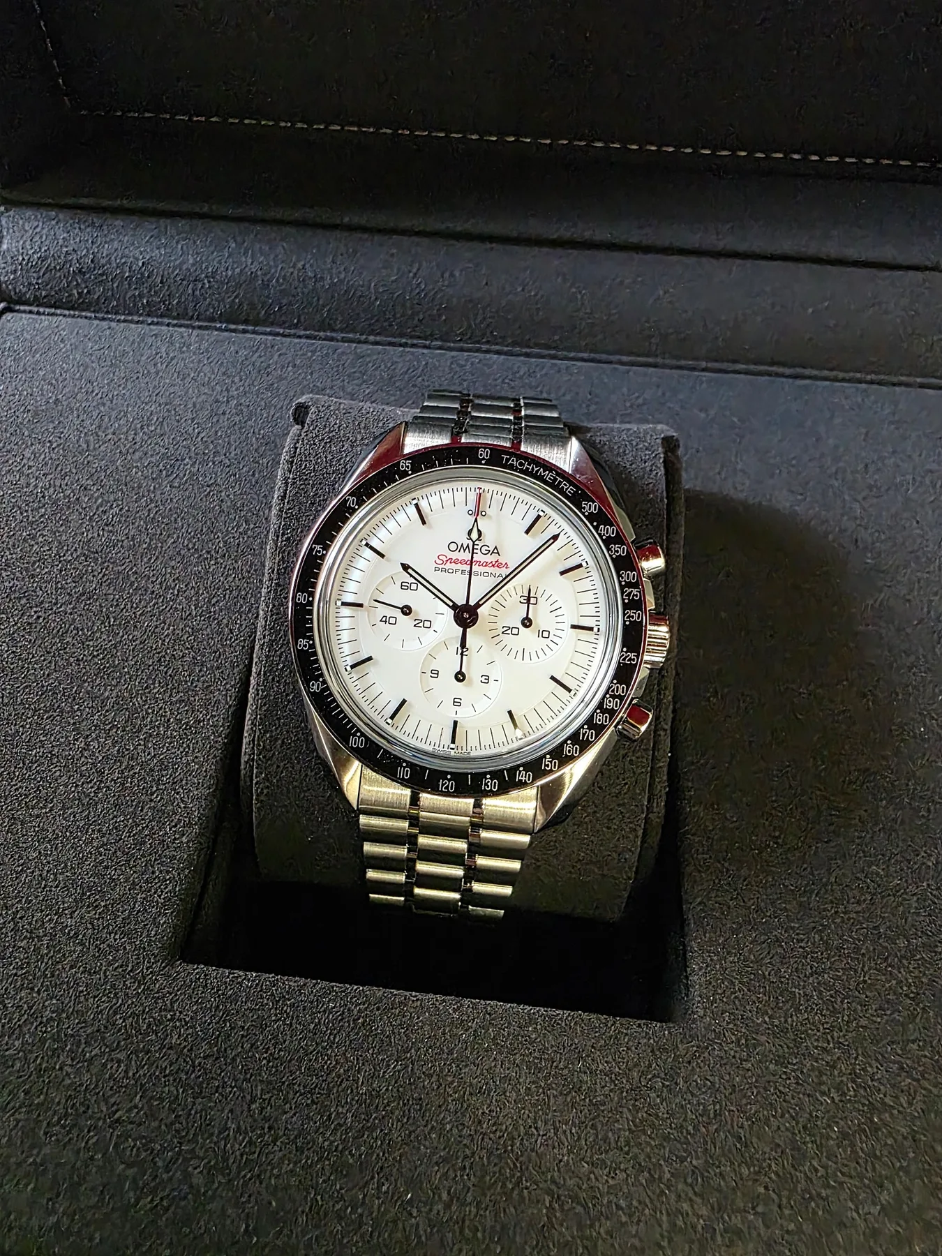 오메가 스피드마스터 문워치 프로페셔널 42mm 흰판 스틸 2025 사진 2