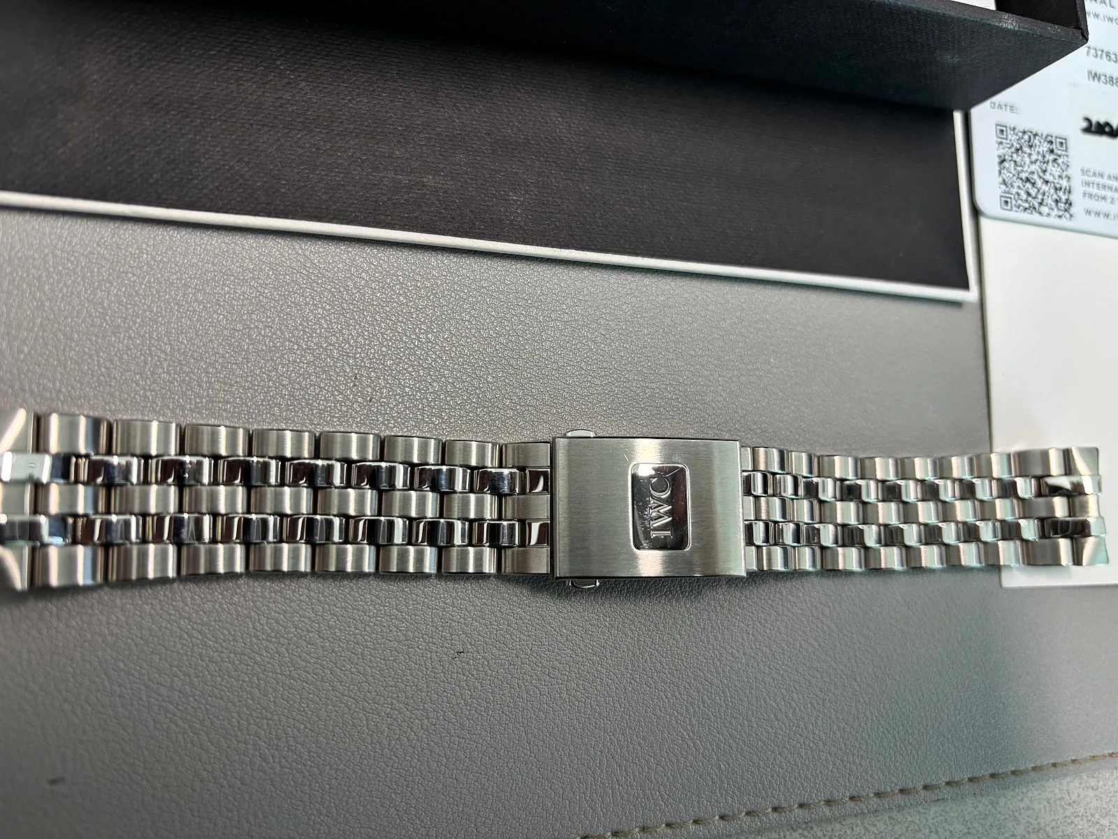 IWC 파일럿 크로노그래프 41 검판 2024 사진 8