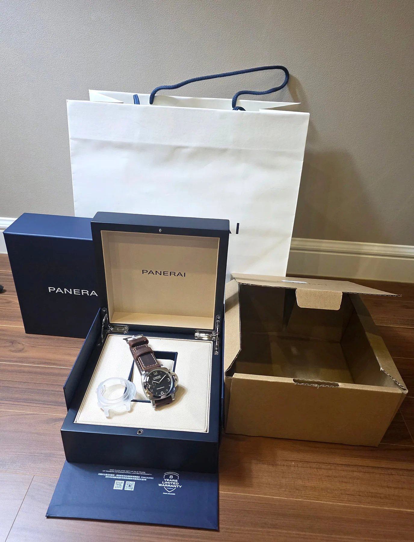 파네라이 PAM01759 루미노르 마리나 한정판 44mm 2025 사진 2