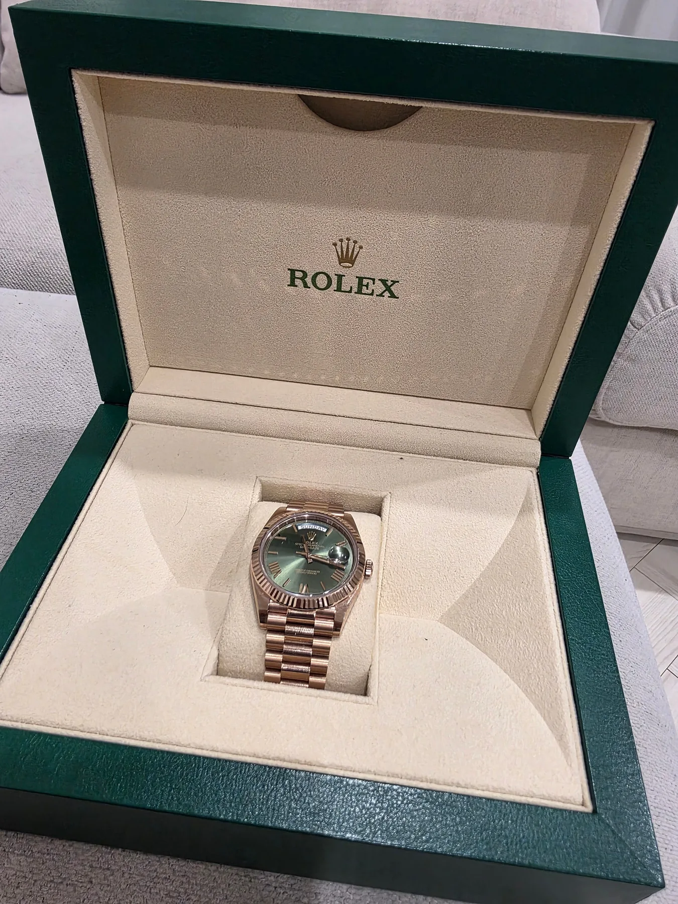 롤렉스 데이데이트올리브그린 40mm 228235 2024 사진 1