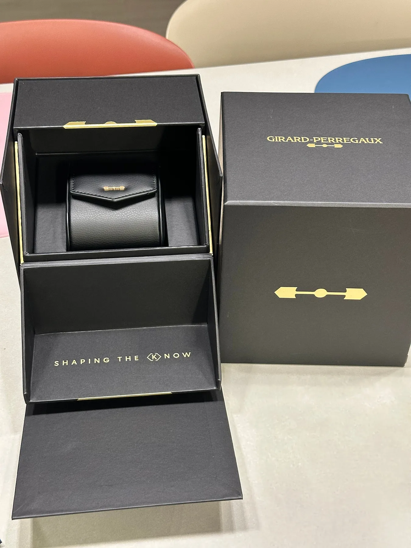 지라드페리고 로레아토 크로노그래프 42mm 팬더 2026 사진 6