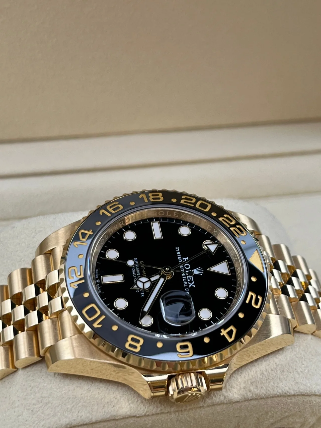 롤렉스 GMT-MASTER2 지엠티마스터2 꿀벌 옐로우골드 블랙 2023 사진 4