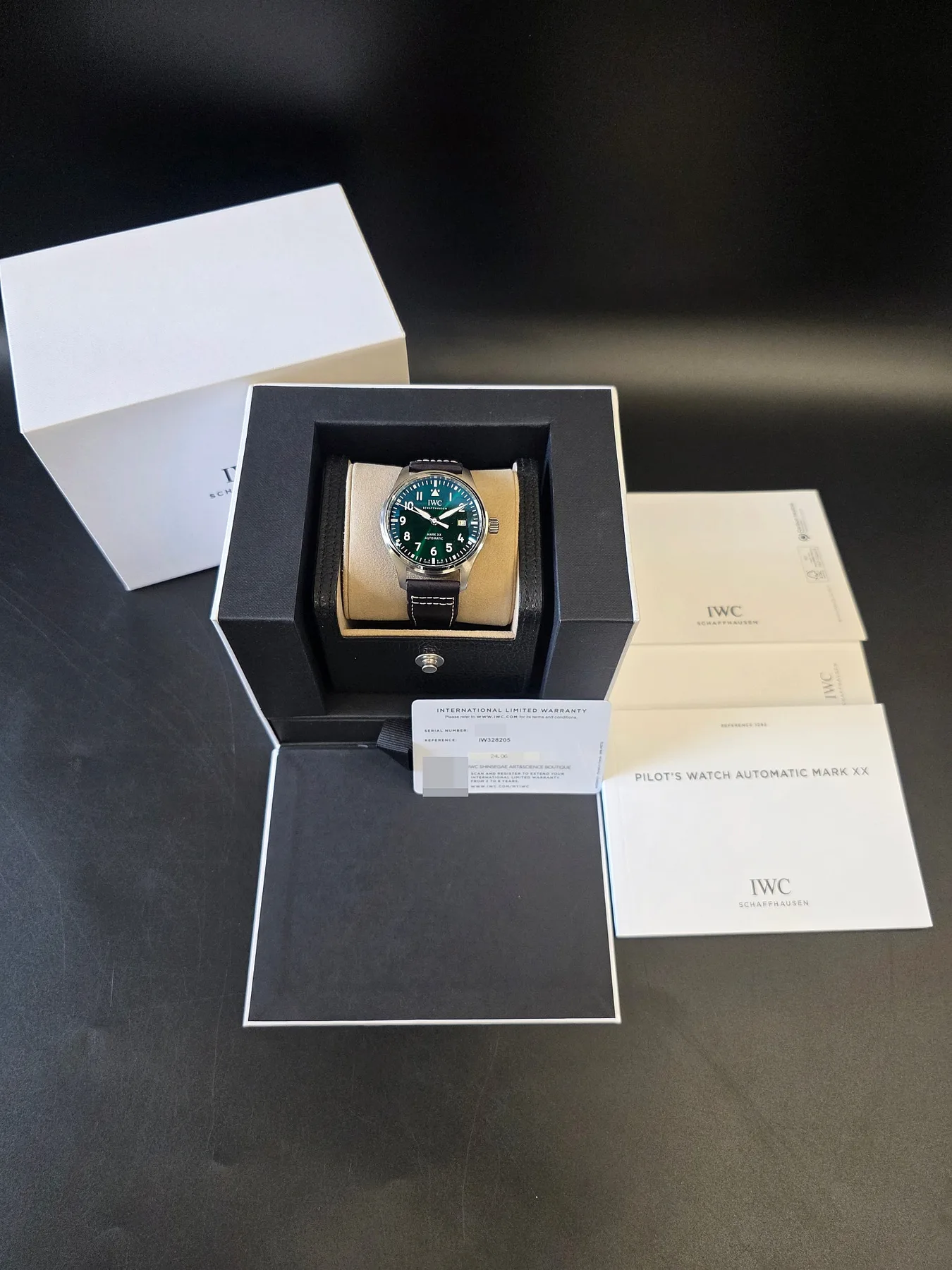IWC 파일럿워치 마크 XX 오토매틱 40mm 그린 2024 사진 3