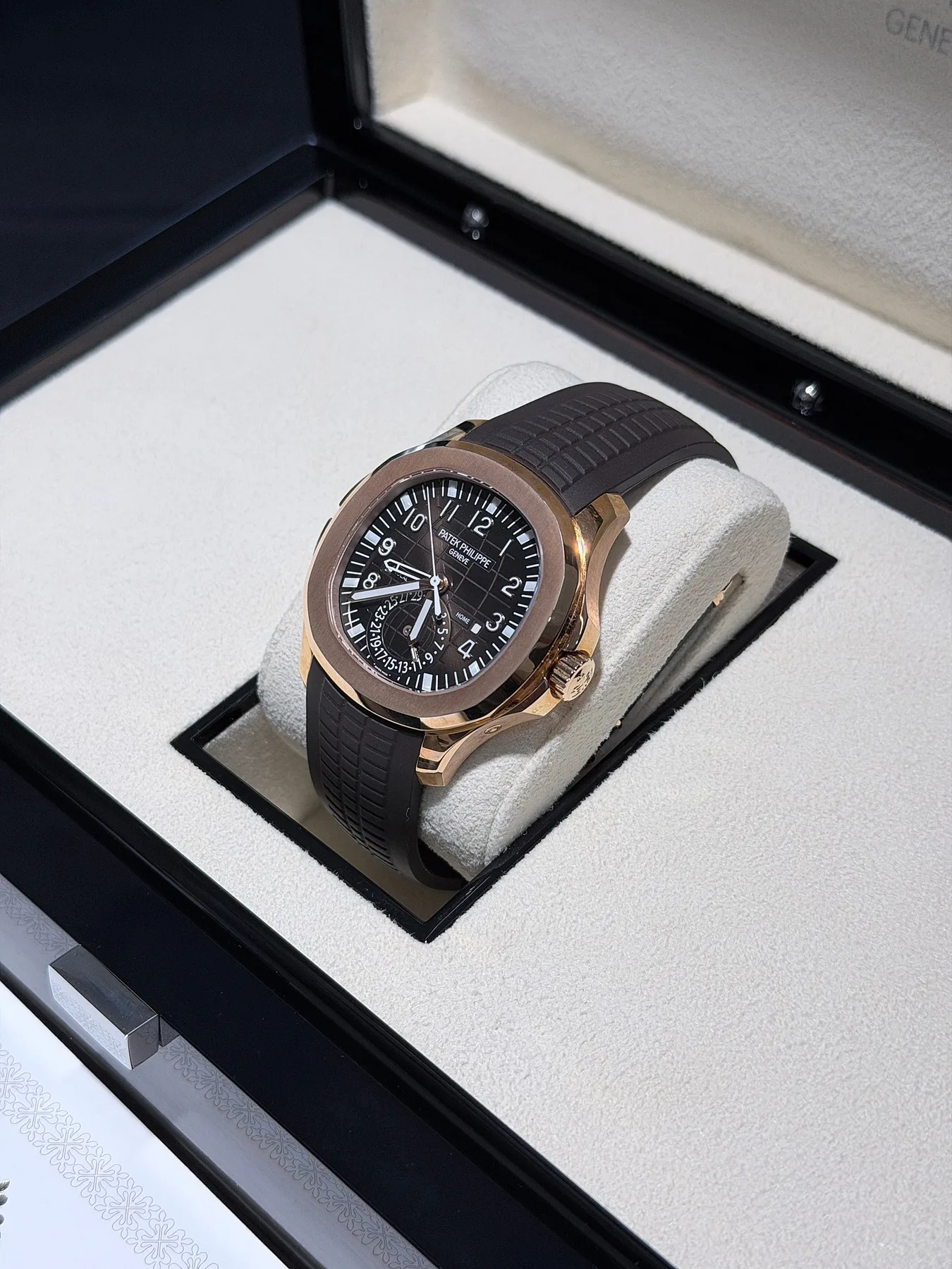 파텍필립 아쿠아넛 트래블타임 5164R-001 브라운 40.8mm 2023 사진 8