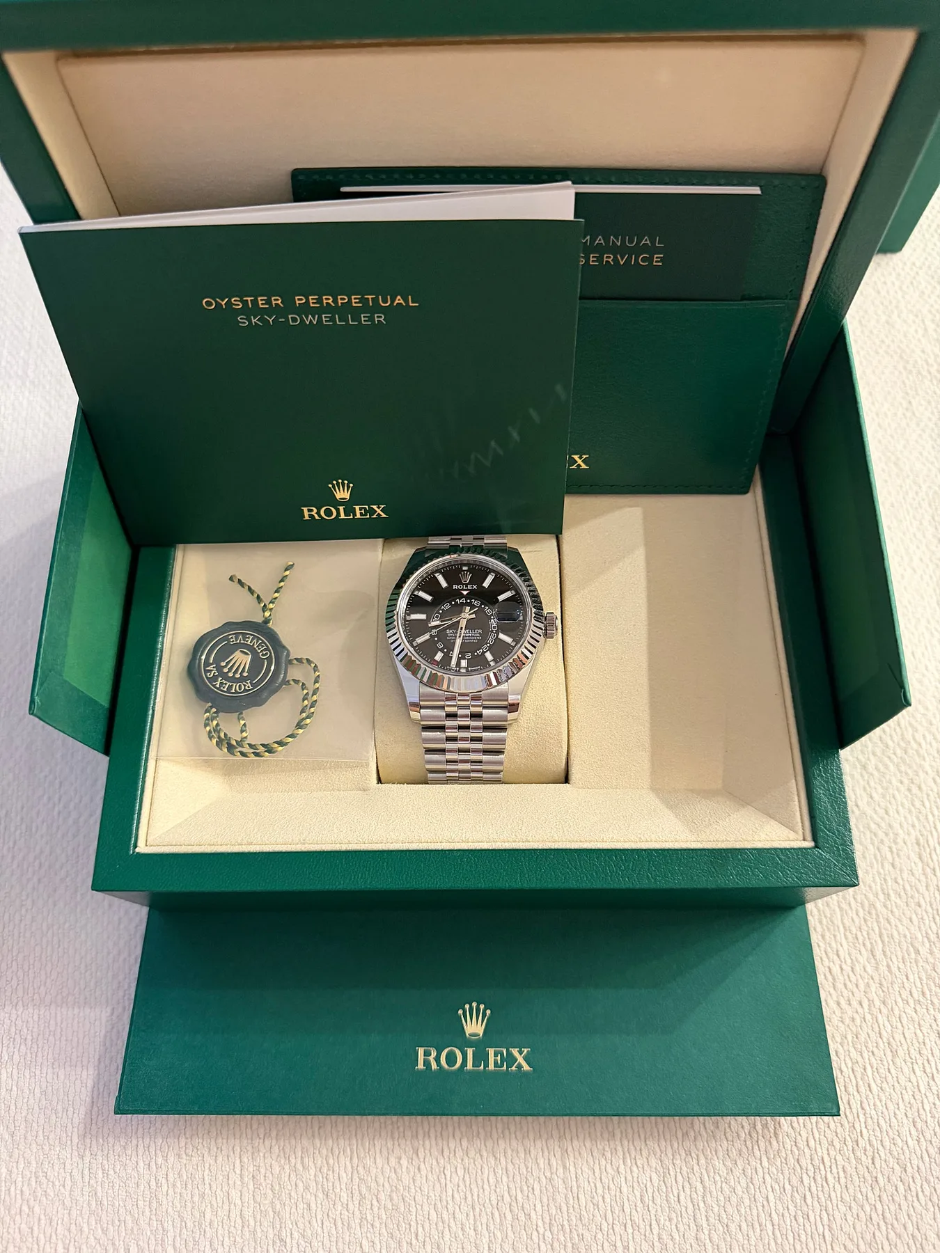 롤렉스 스카이드웰러 검판 쥬빌레 42mm 2026 사진 1