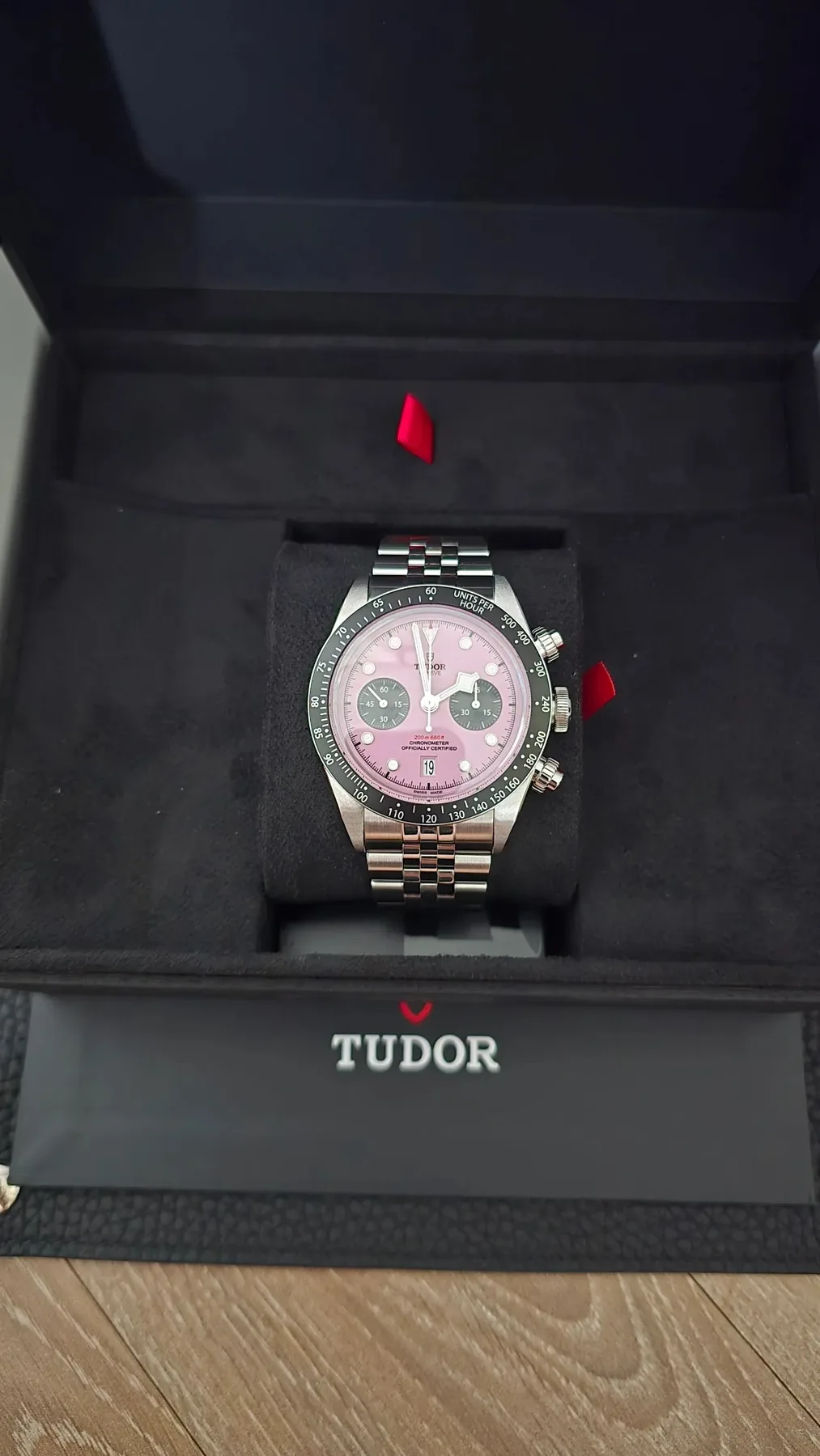 튜더 블랙베이 41mm 크로노 마이애미 핑크 2025 사진 3