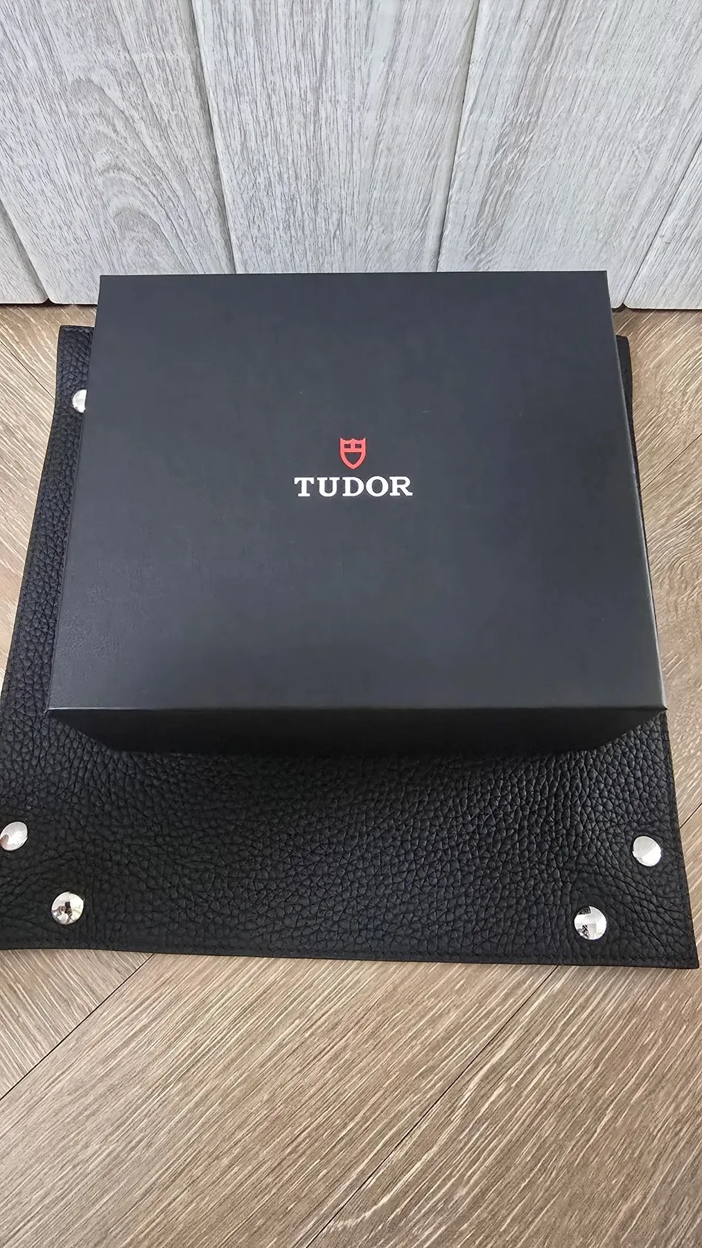튜더 블랙베이 41mm 크로노 마이애미 핑크 2025 사진 8