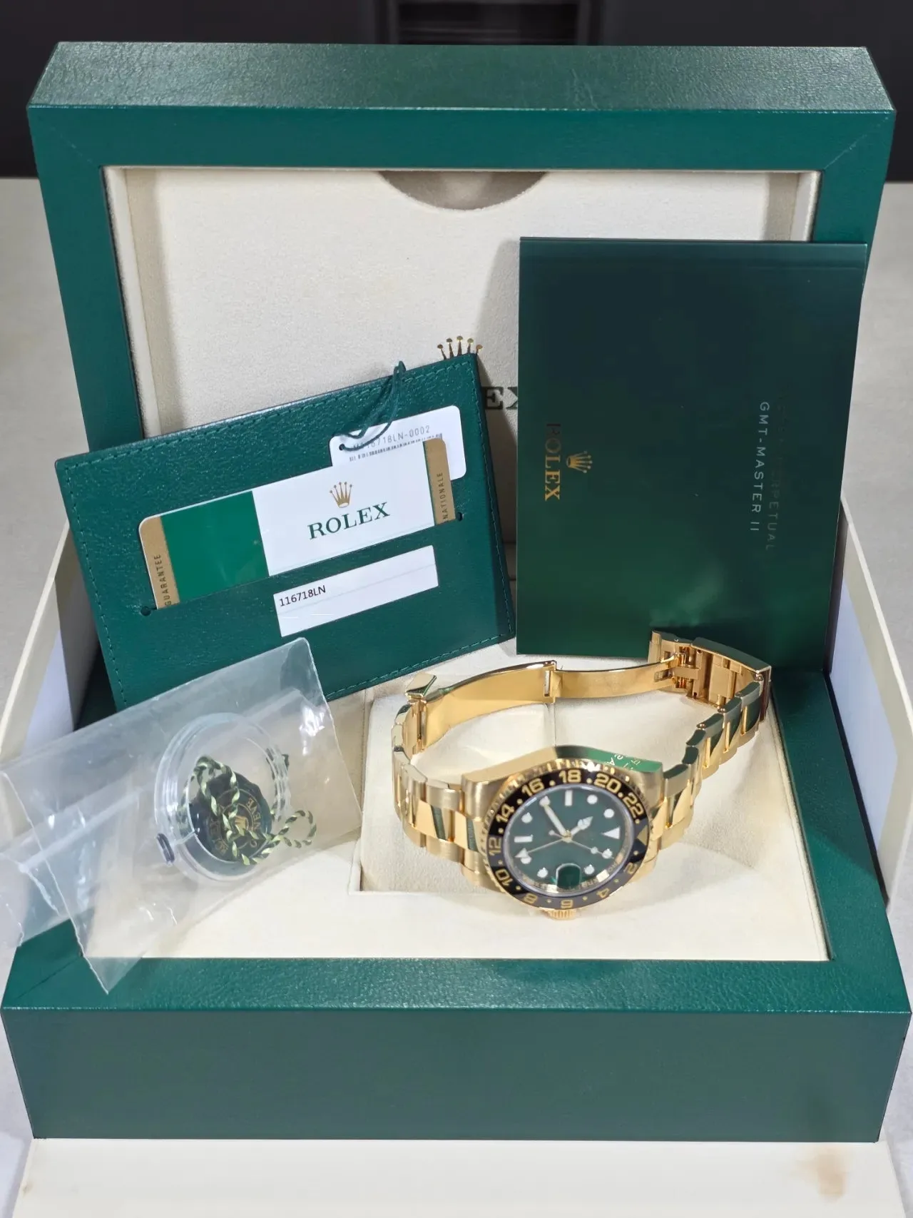 롤렉스 GMT-Master II 116718LN 녹금 2016 사진 6