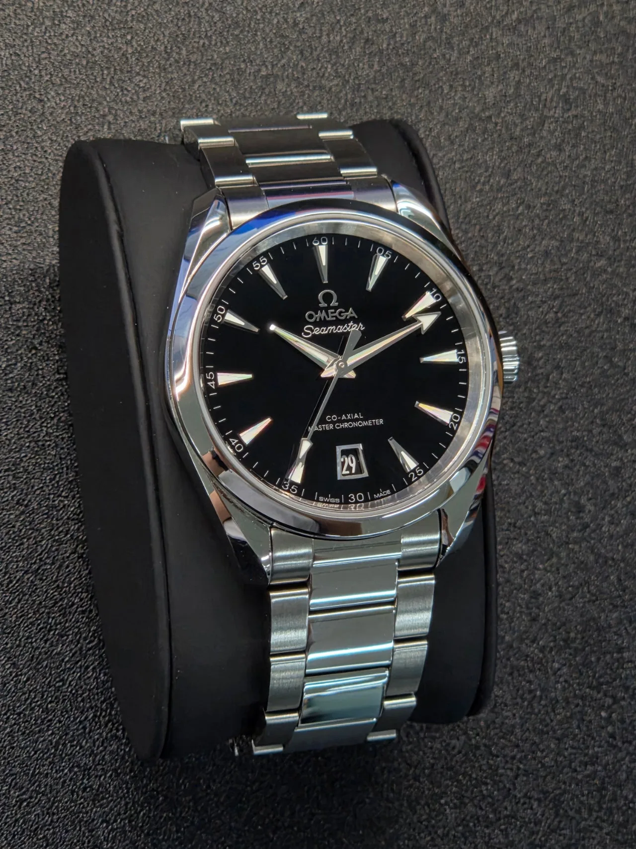 오메가 아쿠아테라 블랙래커 38mm 2024 사진 1