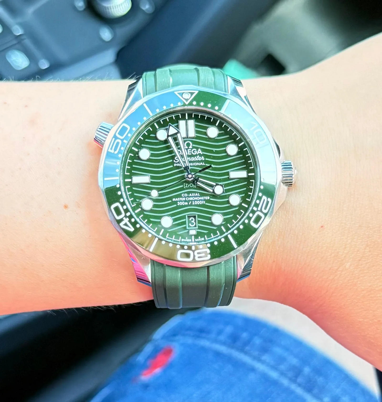 오메가 씨마스터300 그린 42mm 브레이슬릿 2024 사진 7