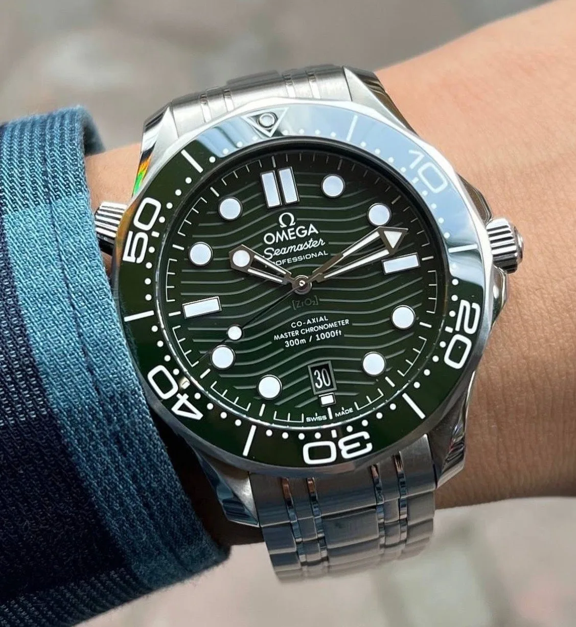오메가 씨마스터300 그린 42mm 브레이슬릿 2024 사진 8