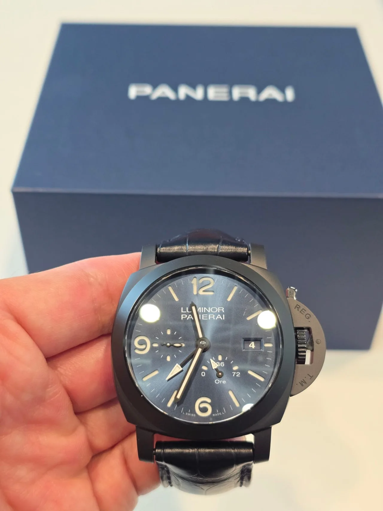 파네라이 루미노르 파워리저브 GMT PAM01574 2025 사진 3