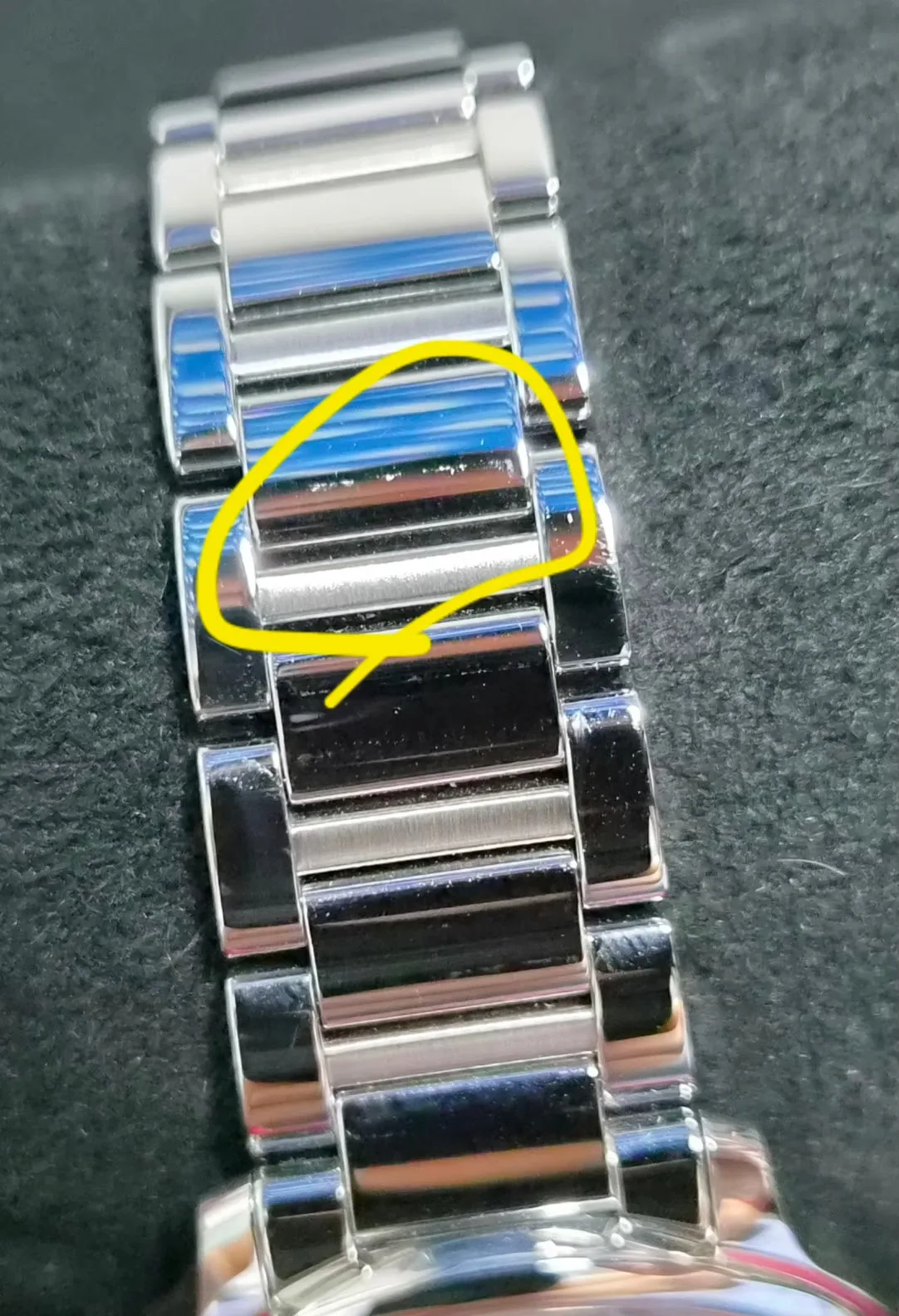 까르띠에 롱드 머스트 36 mm 브레이슬릿 모델 2025 사진 3
