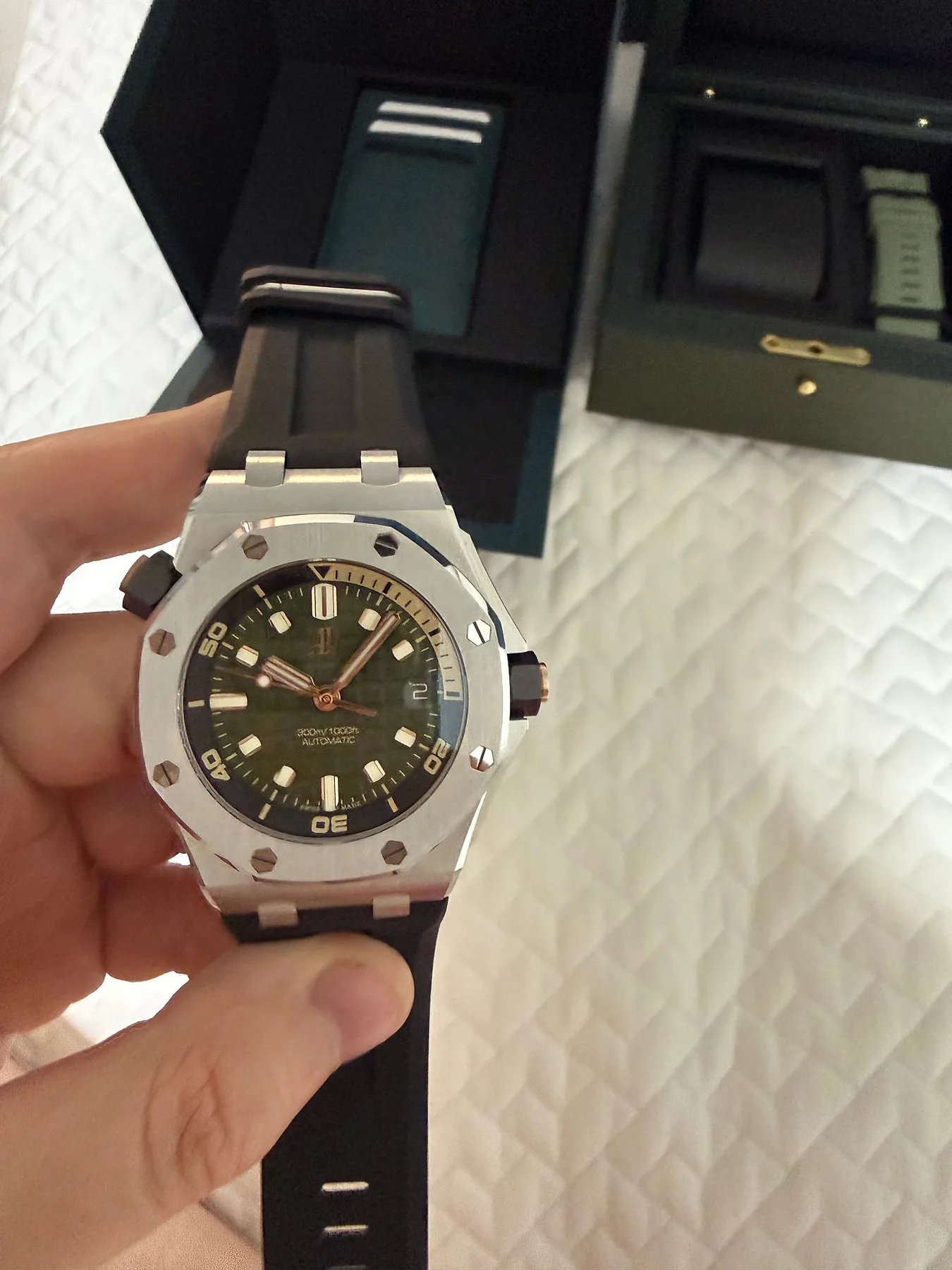 오데마피게 로얄오크 오프셔 42mm 그린 2026 사진 2