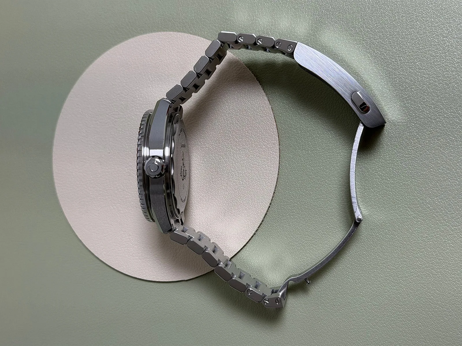 오메가 씨마스터 플래닛오션 600M 42mm 스틸 2026 사진 7