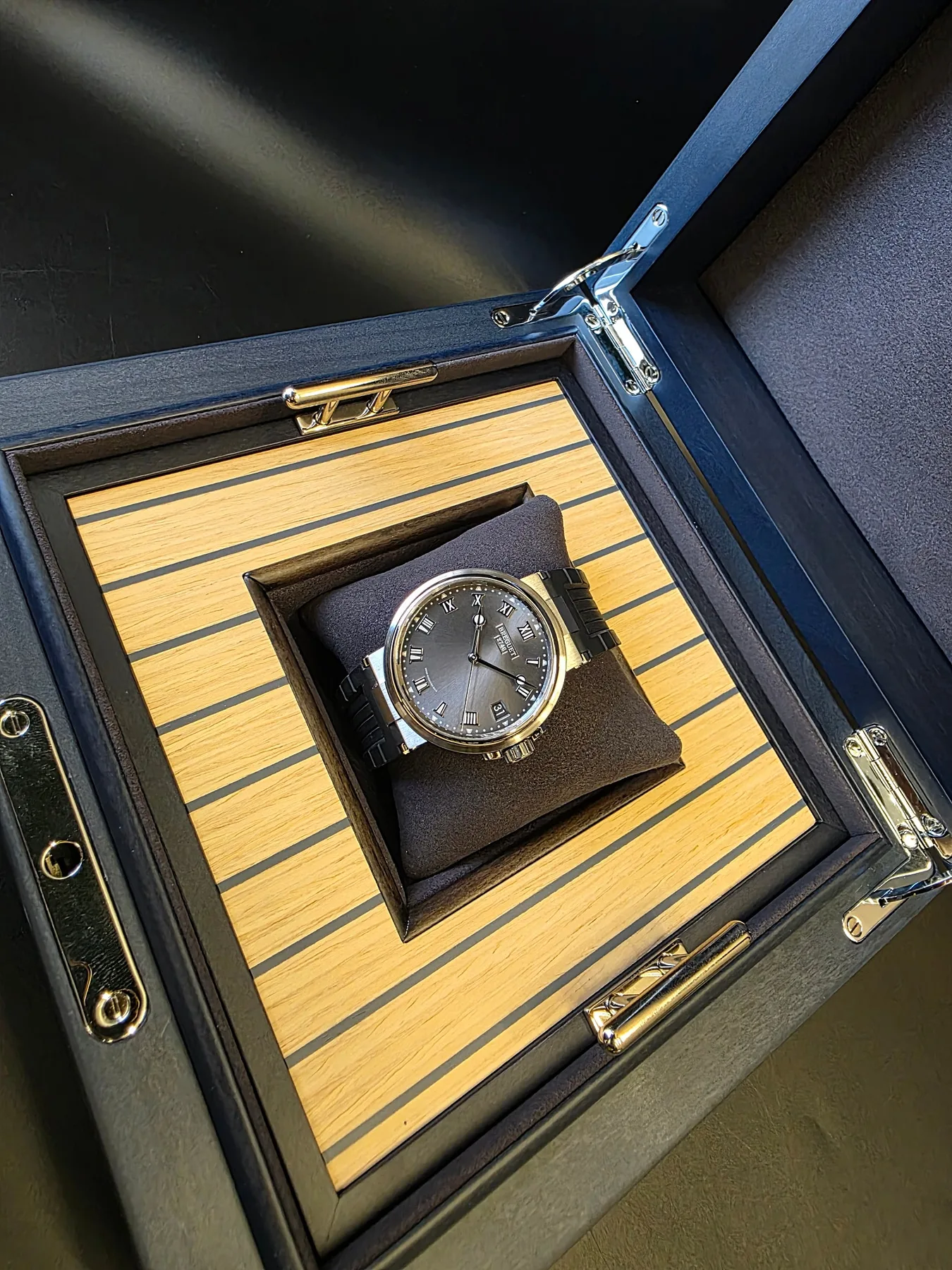 브레게 마린 40mm 그레이 티타늄 2019 사진 2