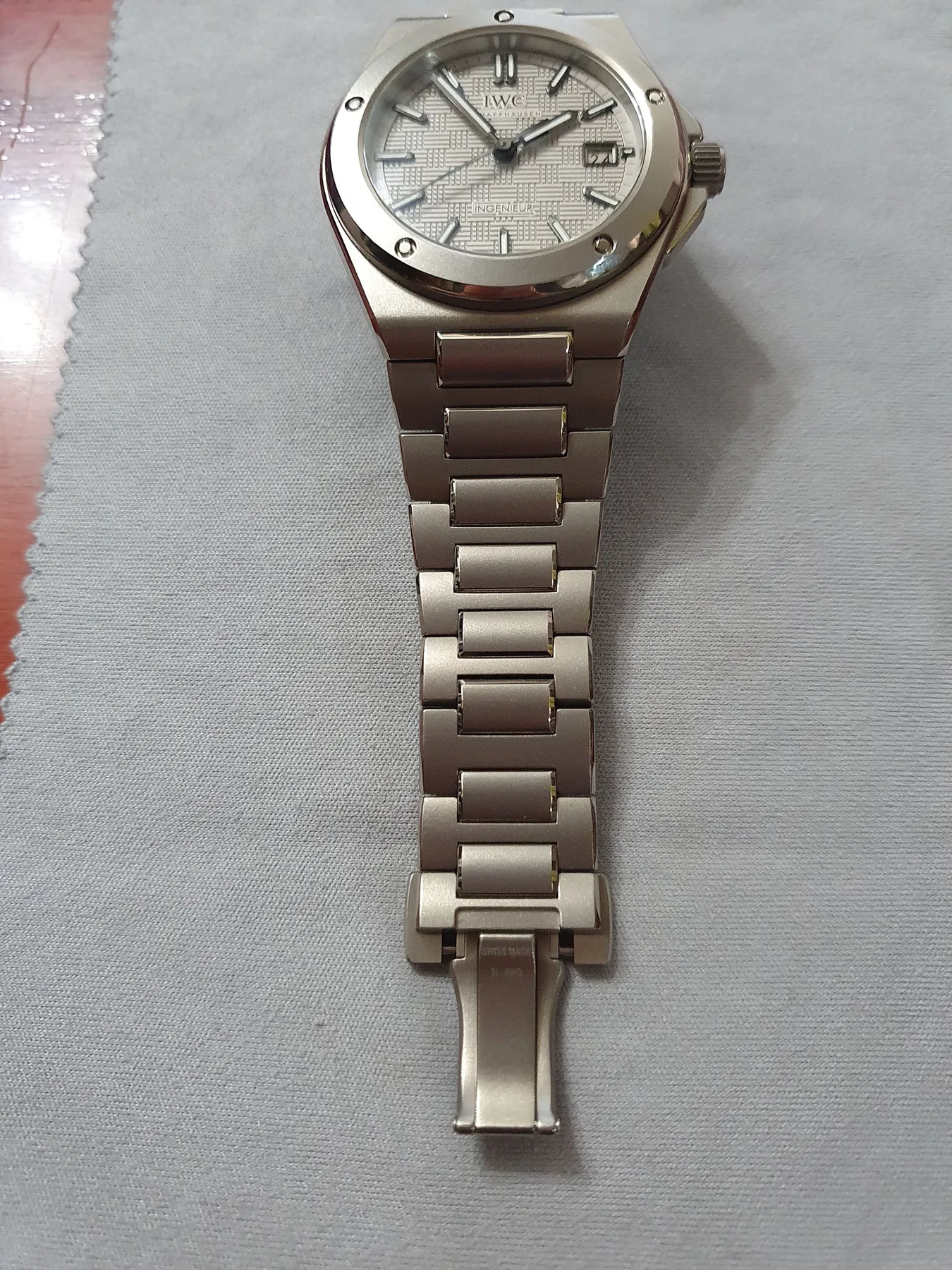 IWC 인제니어 40 티타늄 2025 사진 7