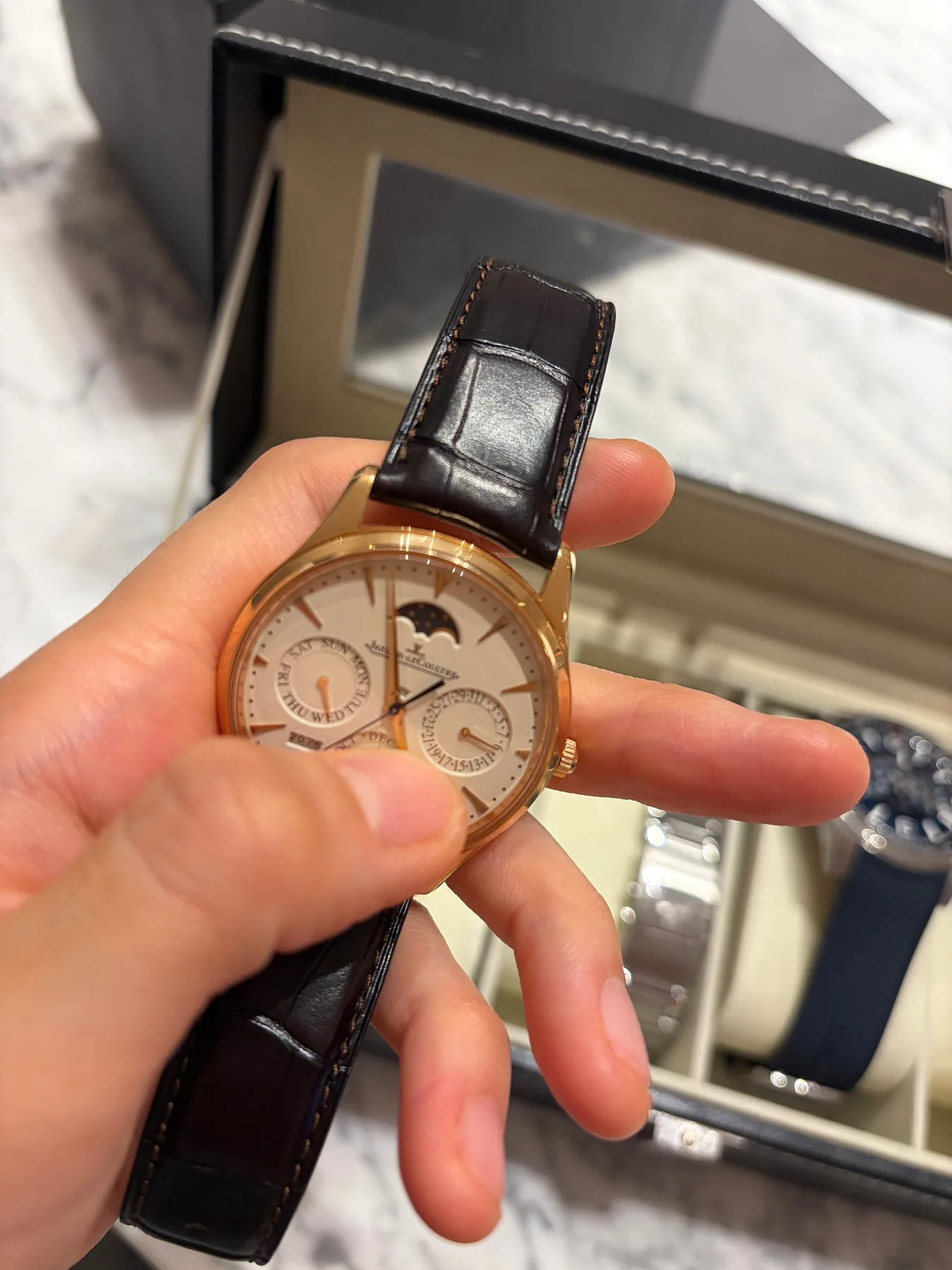 예거르쿨트르 마스터울트라씬 퍼페츄얼 39mm 2025 사진 2