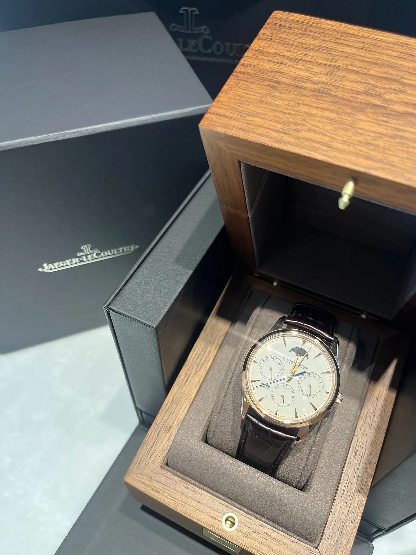 예거르쿨트르 마스터울트라씬 퍼페츄얼 39mm 2025 사진 5