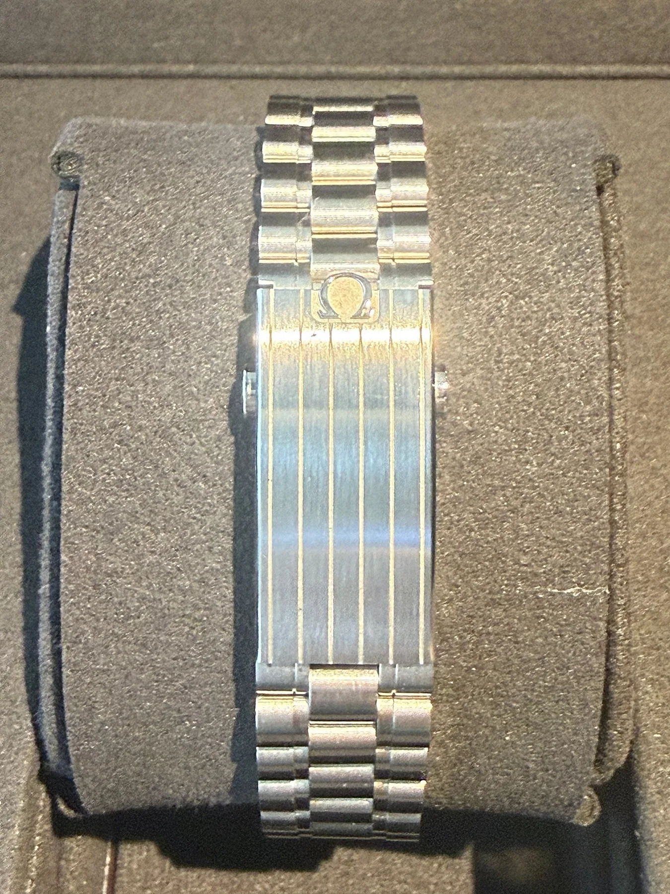 오메가 Speedmaster Moonwatch Professional 2026 사진 7